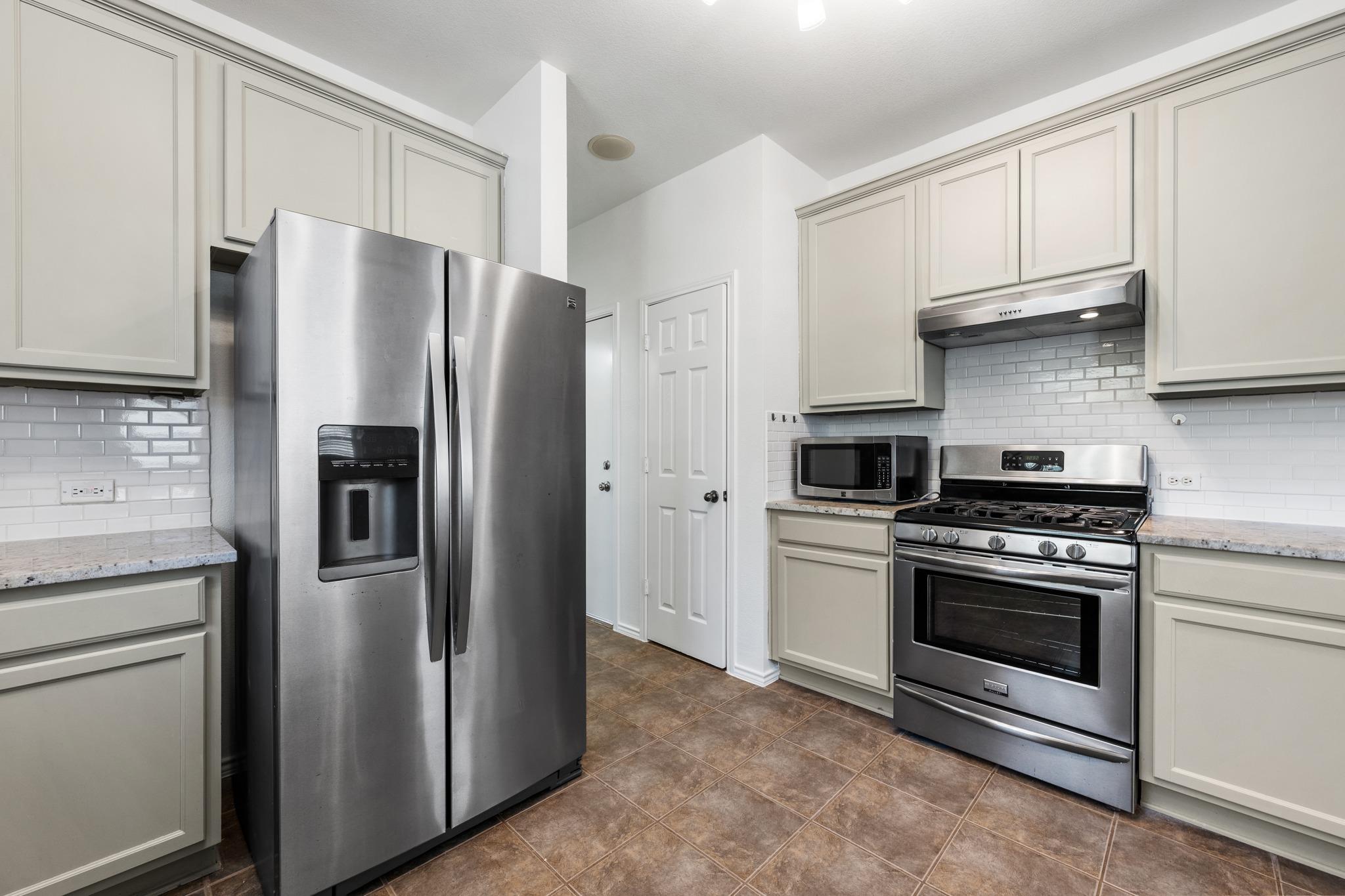 1616 Kemah Dr # 116, Austin, TX 78748