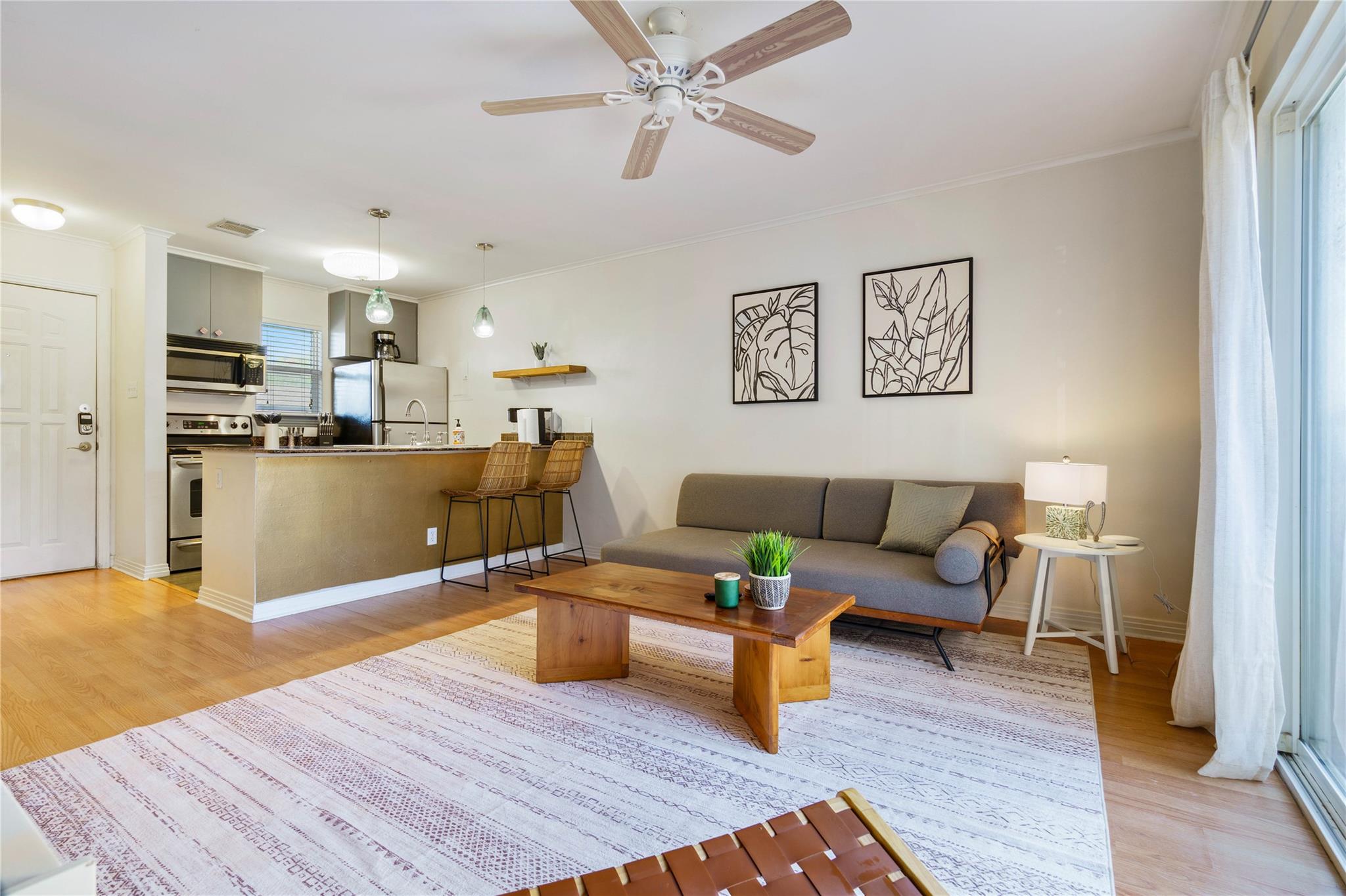 1422 Collier St # 214, Austin, TX 78704