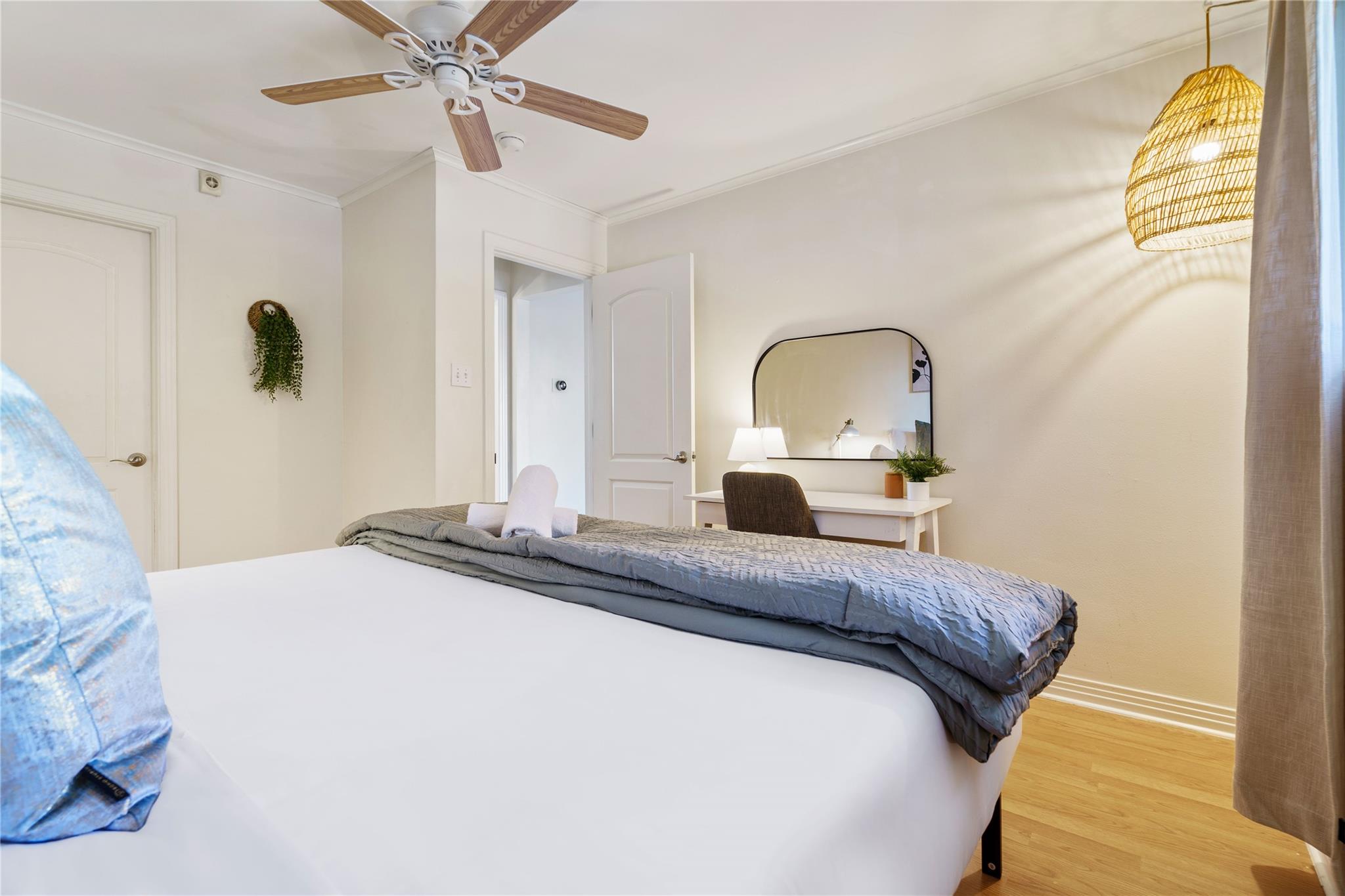 1422 Collier St # 214, Austin, TX 78704