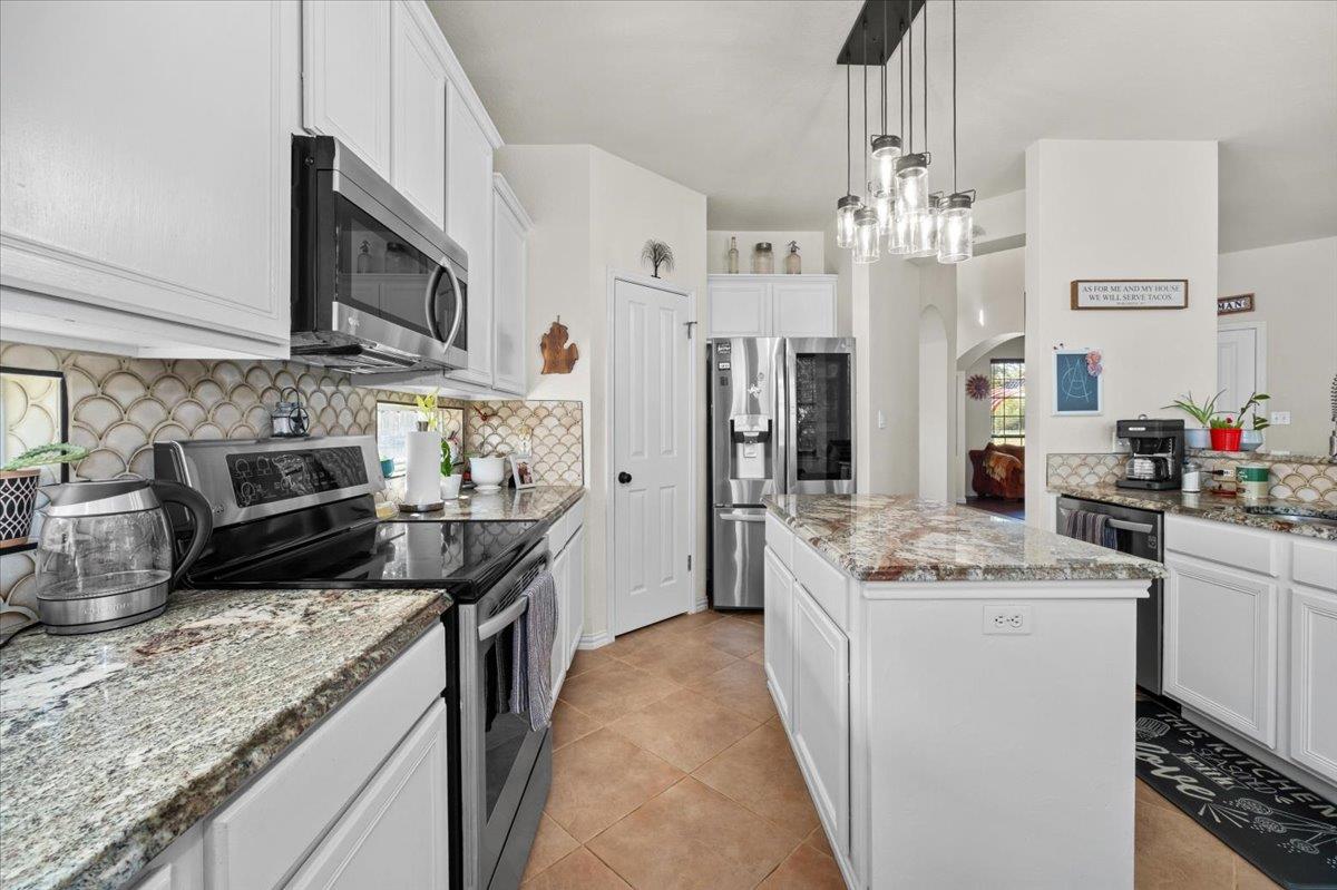 455 Logan Rd, Georgetown, TX 78628