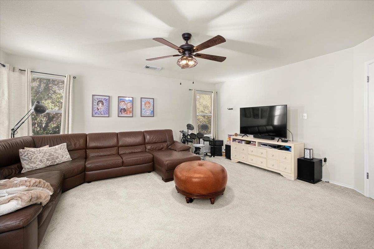 455 Logan Rd, Georgetown, TX 78628