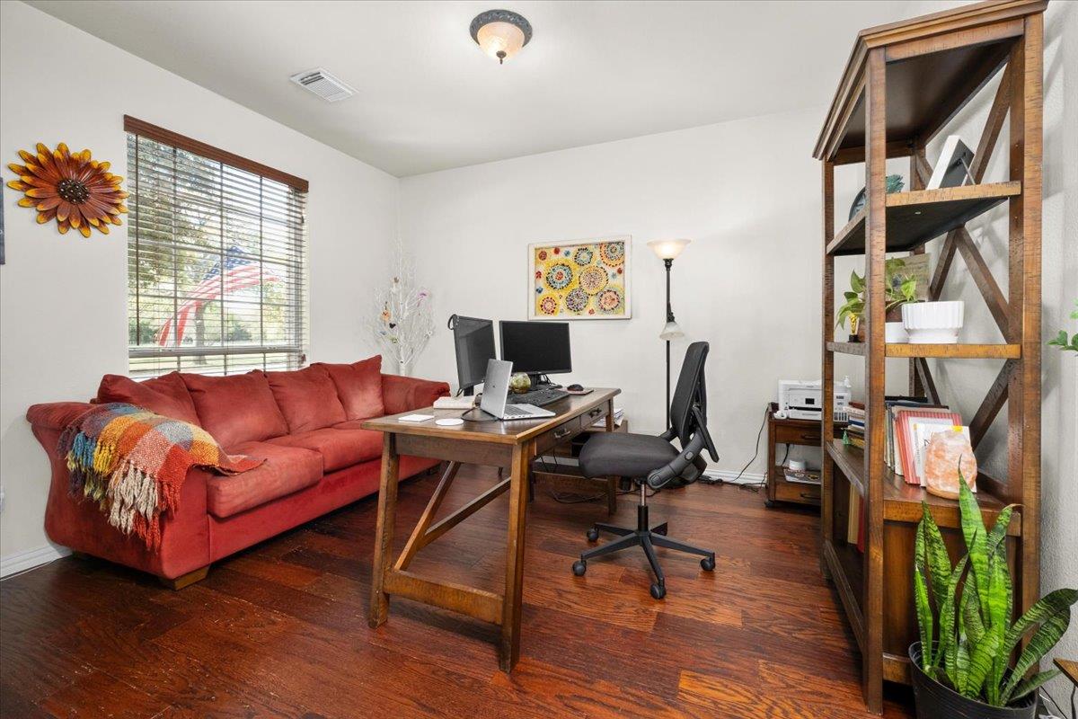 455 Logan Rd, Georgetown, TX 78628