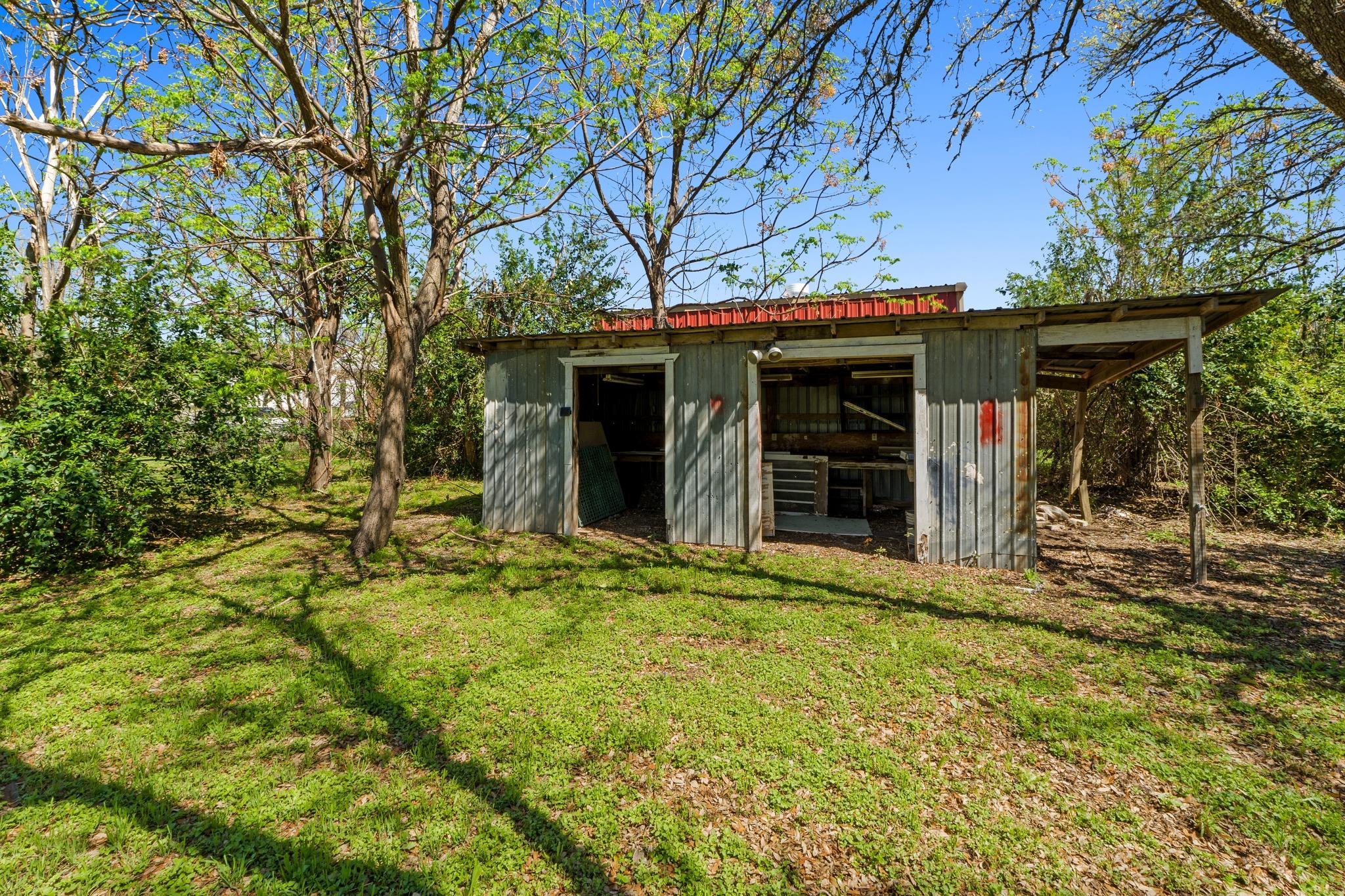 201 County Road 279, Liberty Hill, TX 78642
