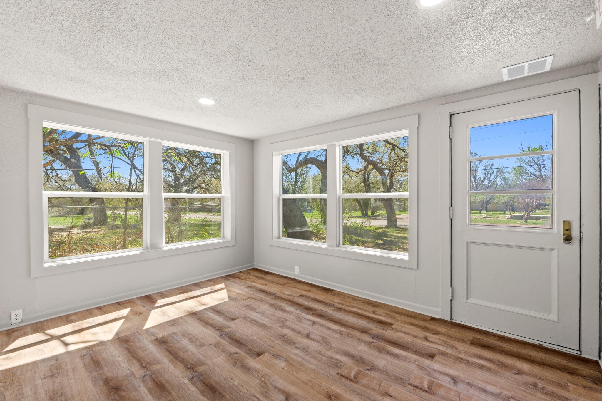 201 County Road 279, Liberty Hill, TX 78642