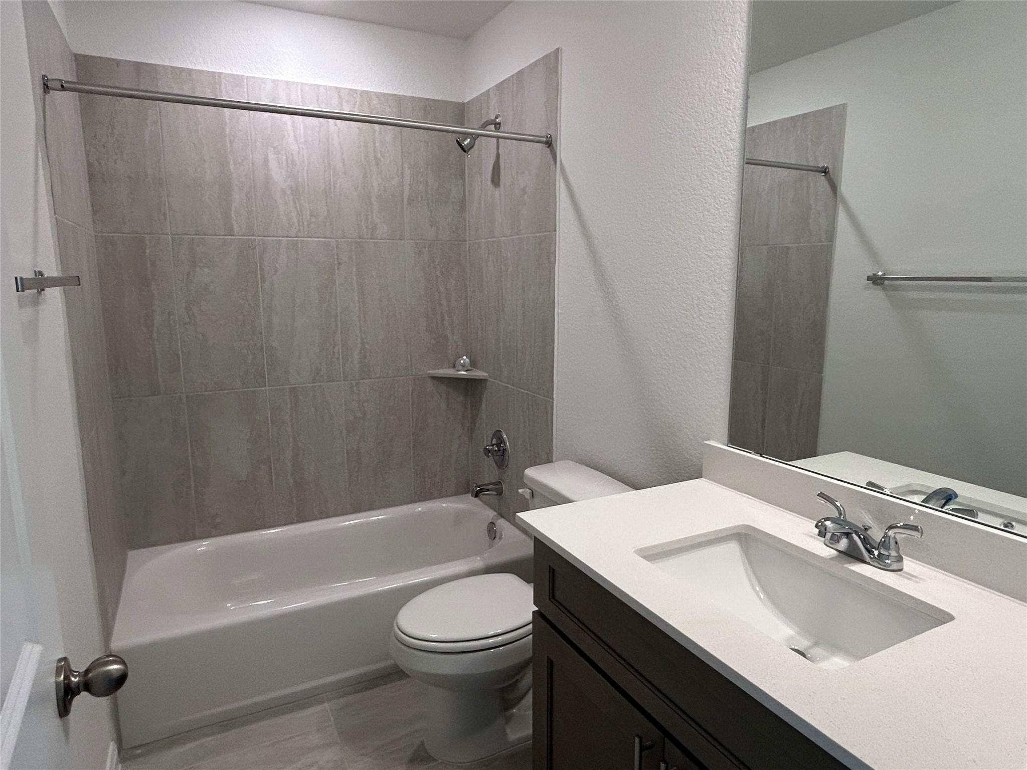 156 White Horses Dr, Kyle, TX 78640