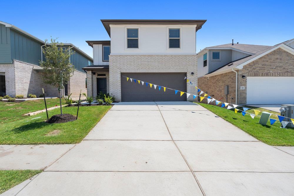 156 White Horses Dr, Kyle, TX 78640