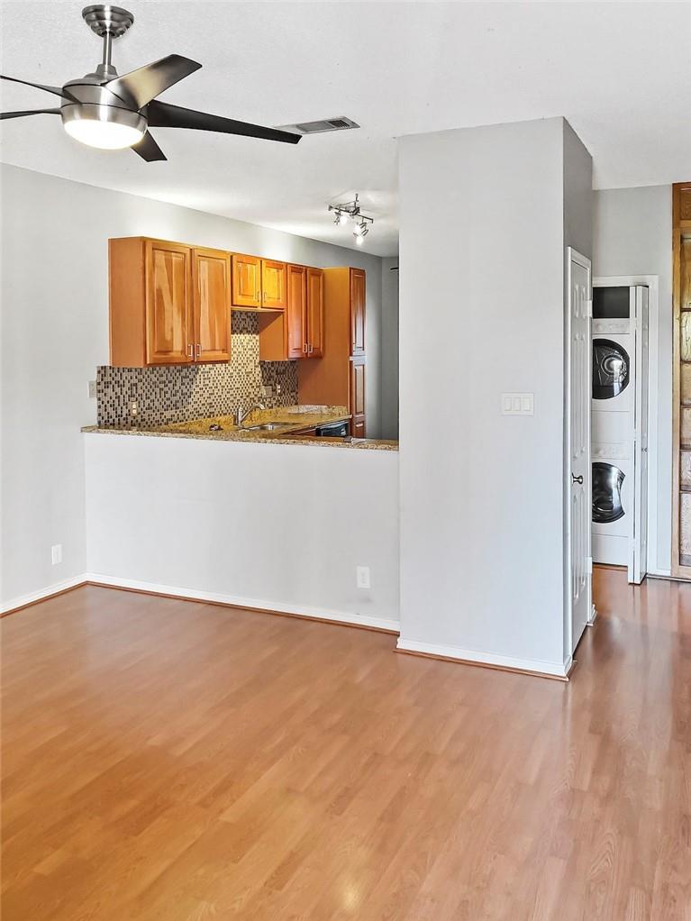 2414 Longview St # 206, Austin, TX 78705