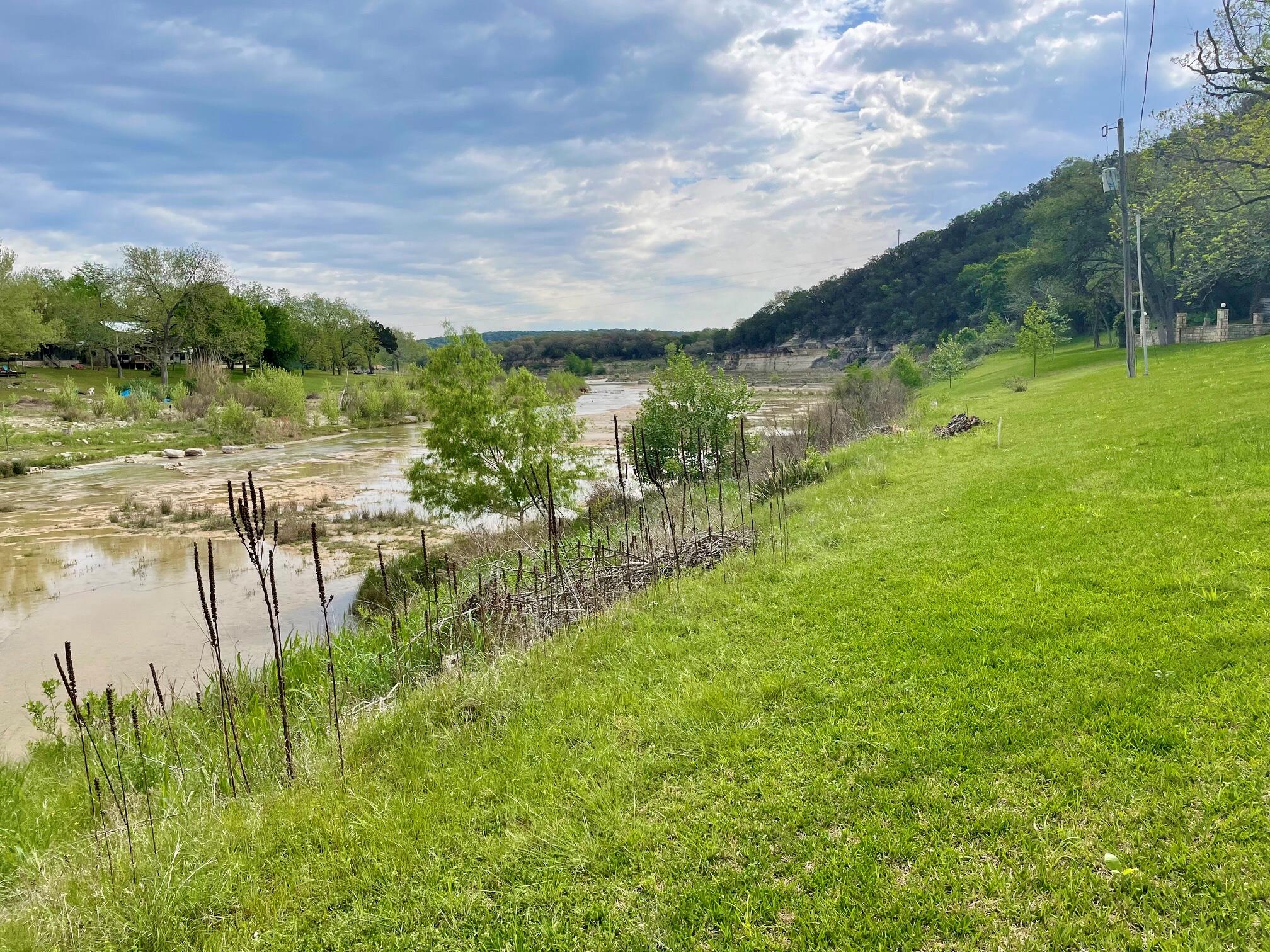 1113 Hidden Valley Rd, Wimberley, TX 78676