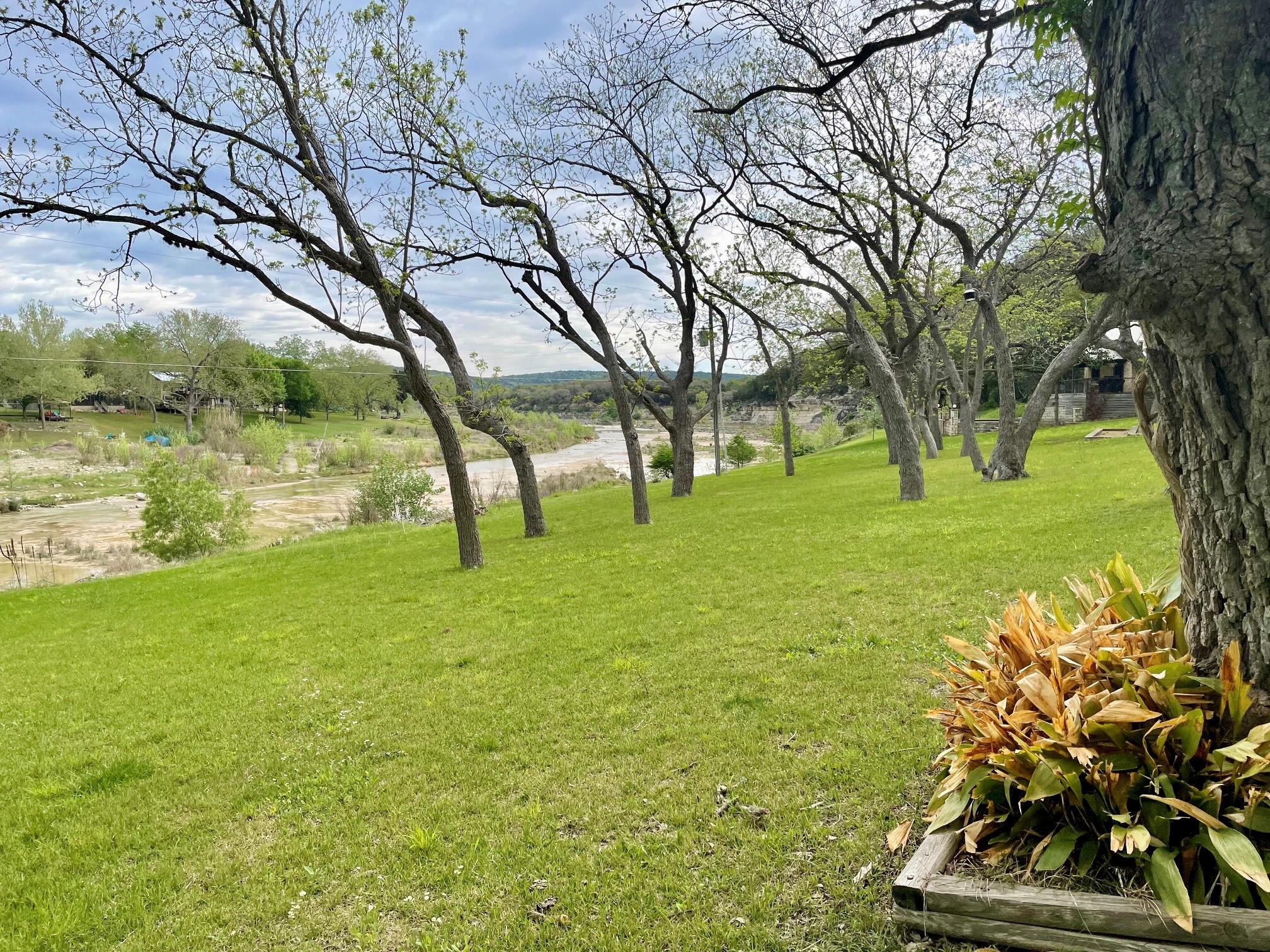 1113 Hidden Valley Rd, Wimberley, TX 78676