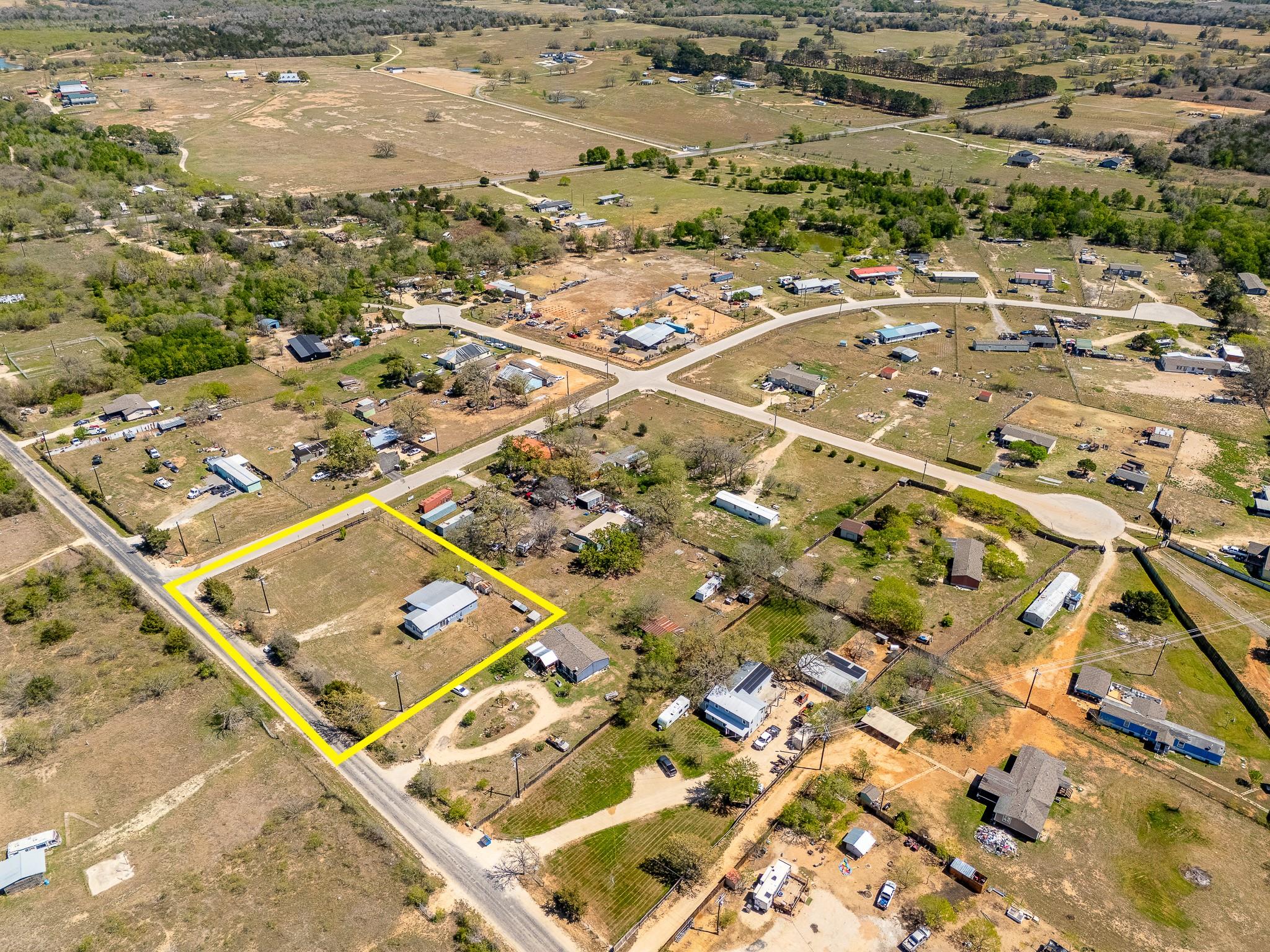 255 Thompson Rd, Dale, TX 78616