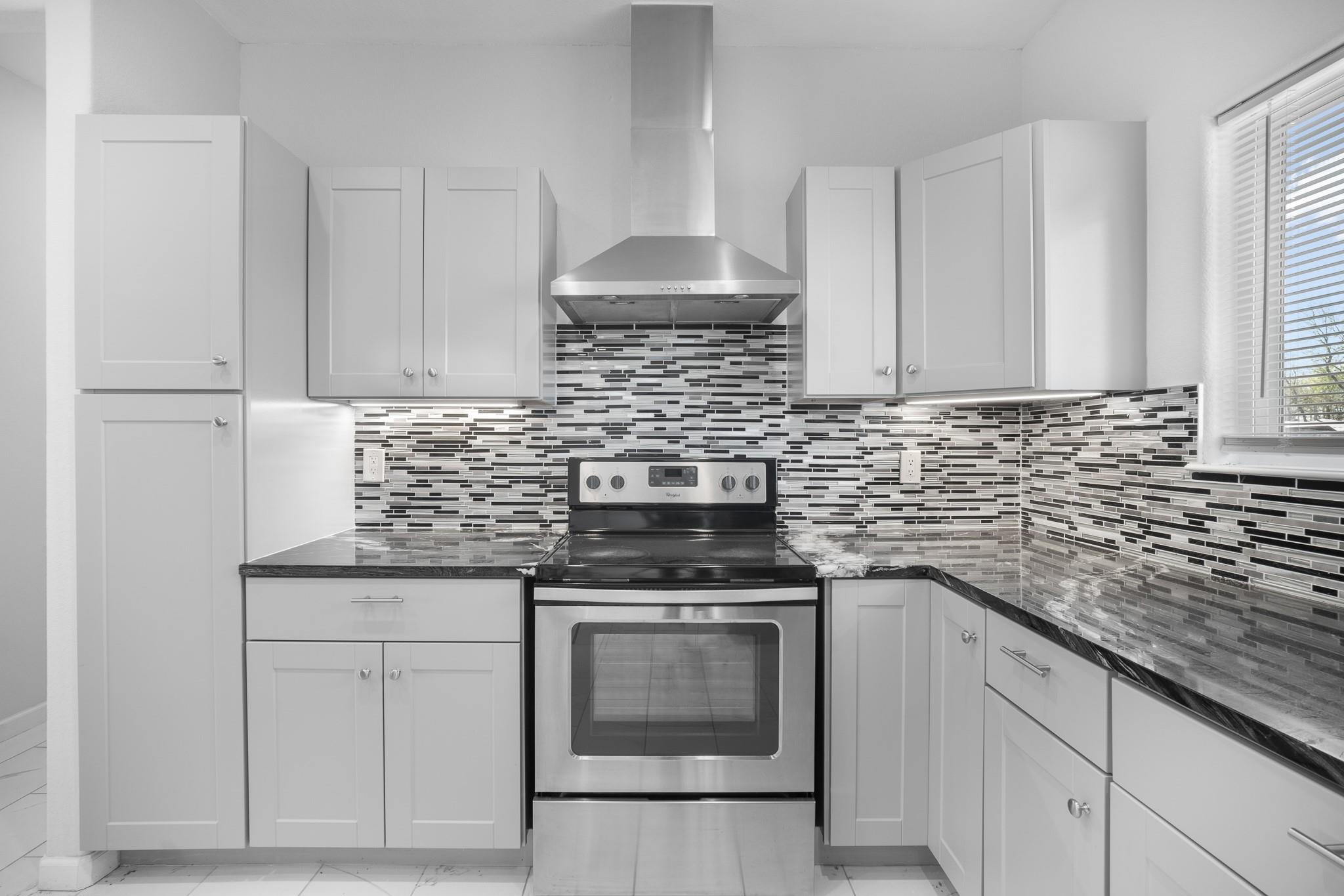 255 Thompson Rd, Dale, TX 78616