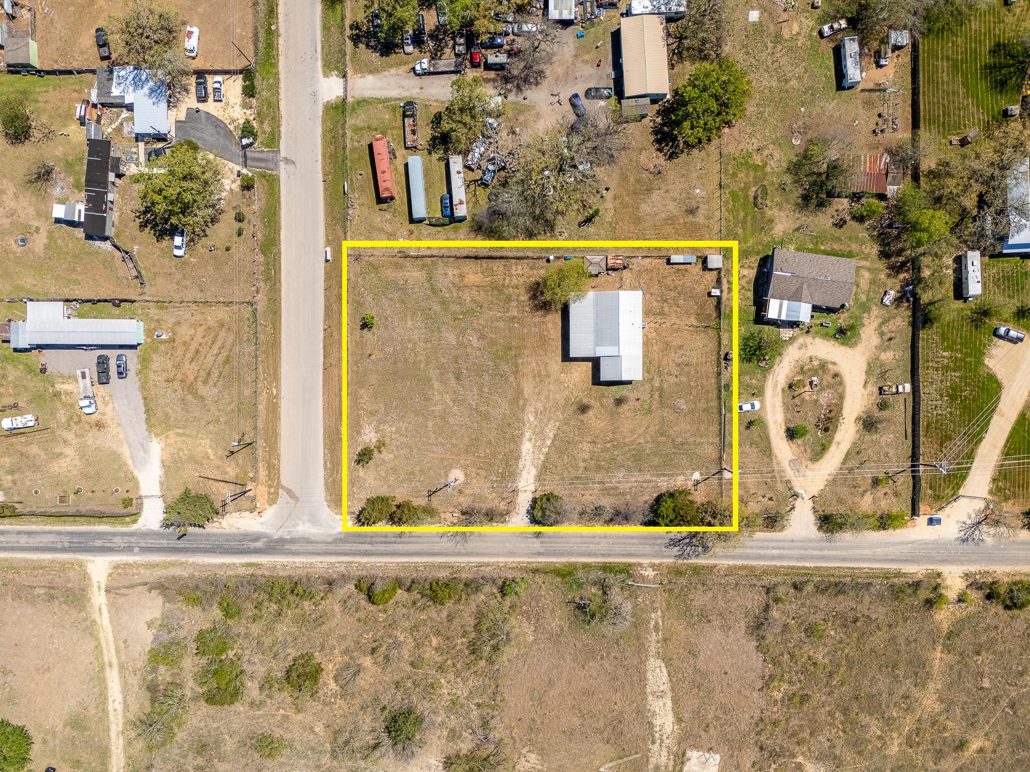 255 Thompson Rd, Dale, TX 78616