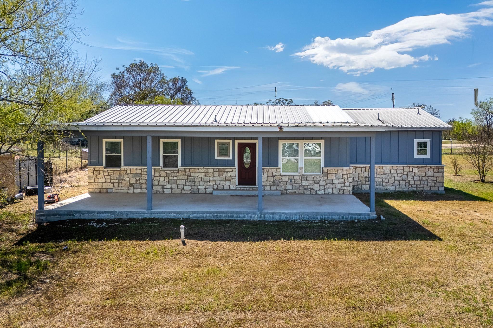 255 Thompson Rd, Dale, TX 78616