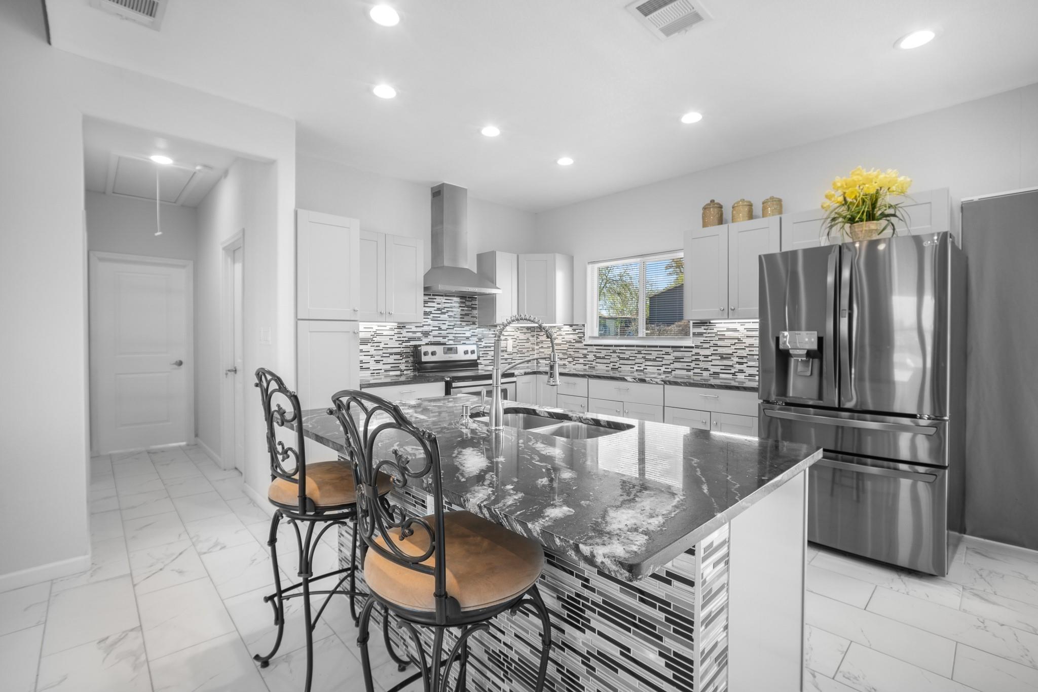 255 Thompson Rd, Dale, TX 78616