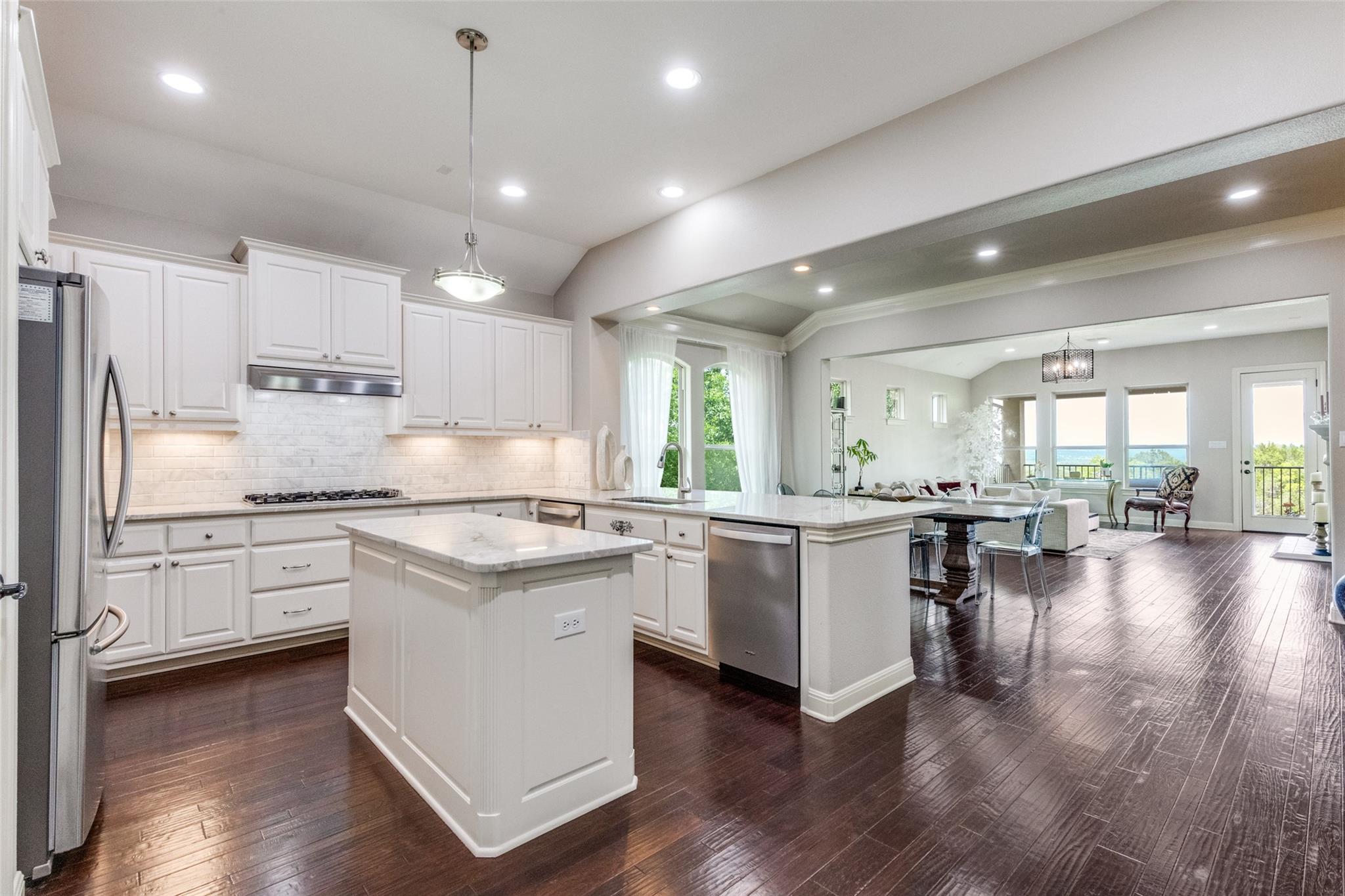 2312 Rivina Dr, Austin, TX 78733