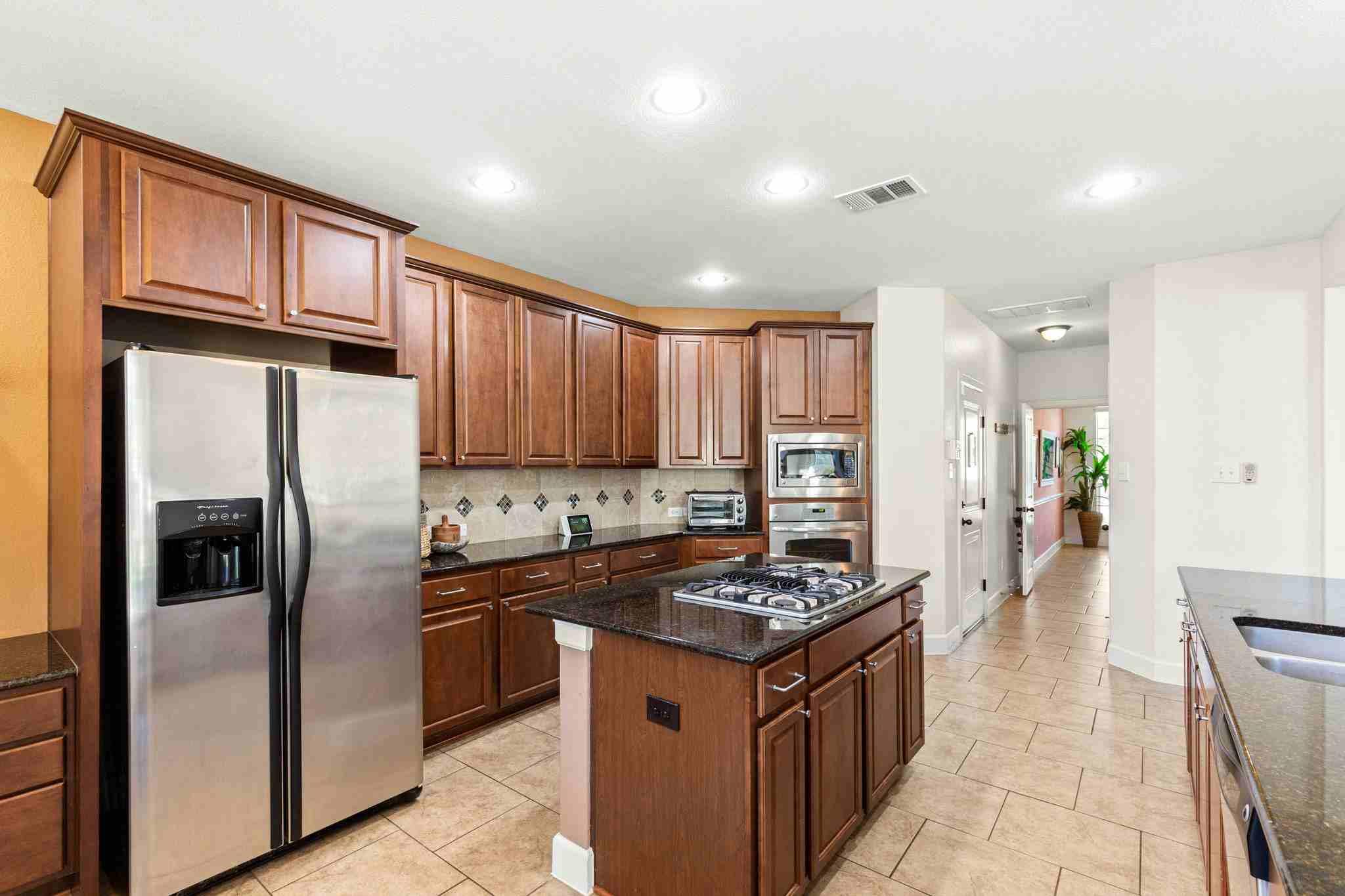 2525 Quick Fort Dr, Leander, TX 78641