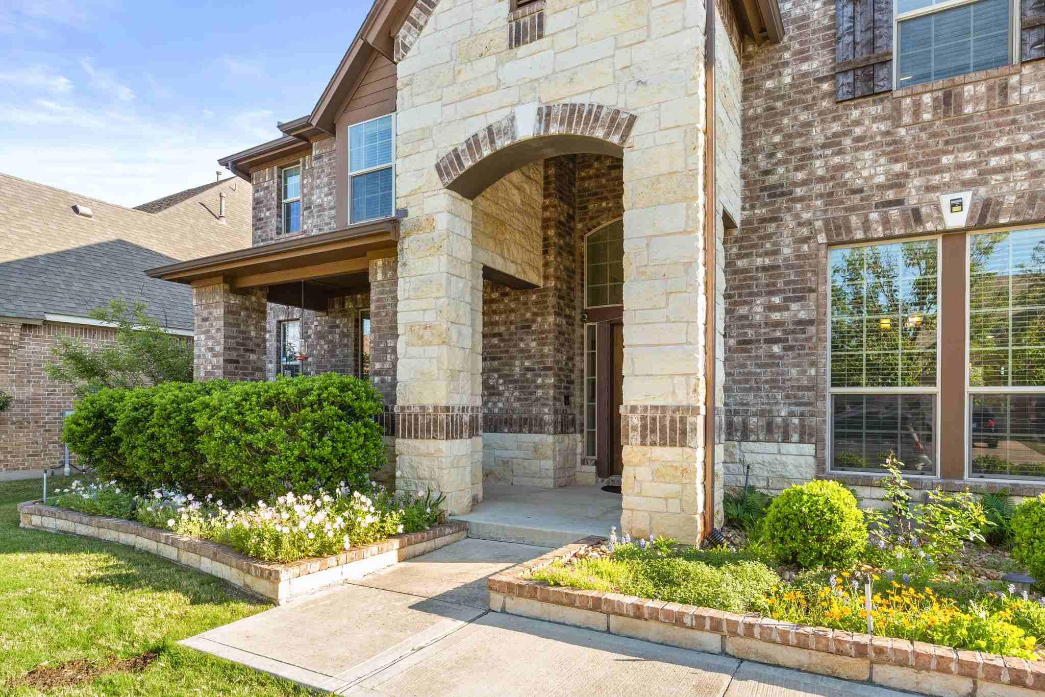 2525 Quick Fort Dr, Leander, TX 78641