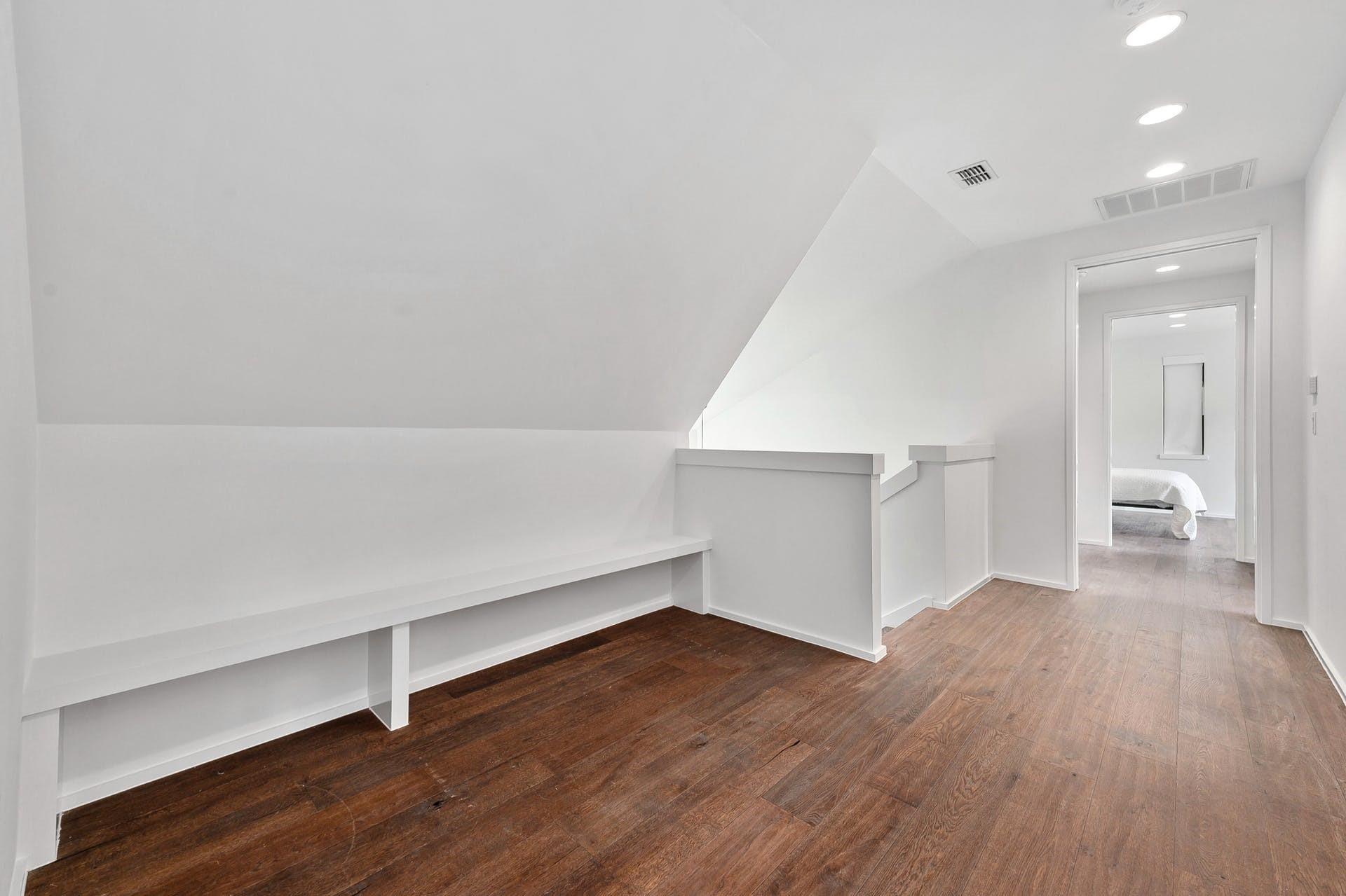 1208 Hillside Ave, Austin, TX 78704