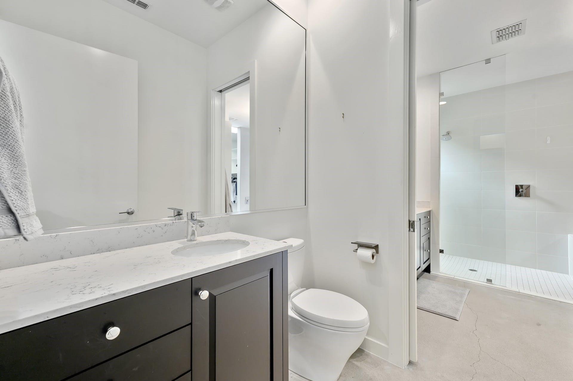 1208 Hillside Ave, Austin, TX 78704