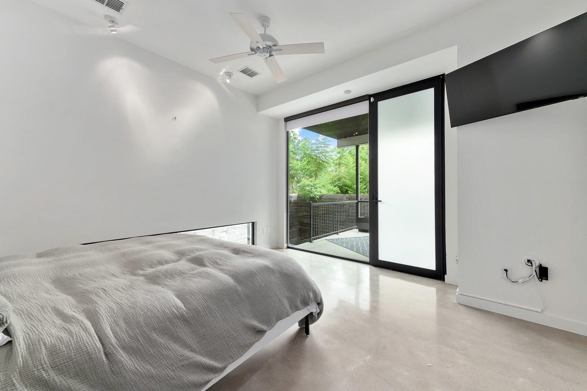 1208 Hillside Ave, Austin, TX 78704