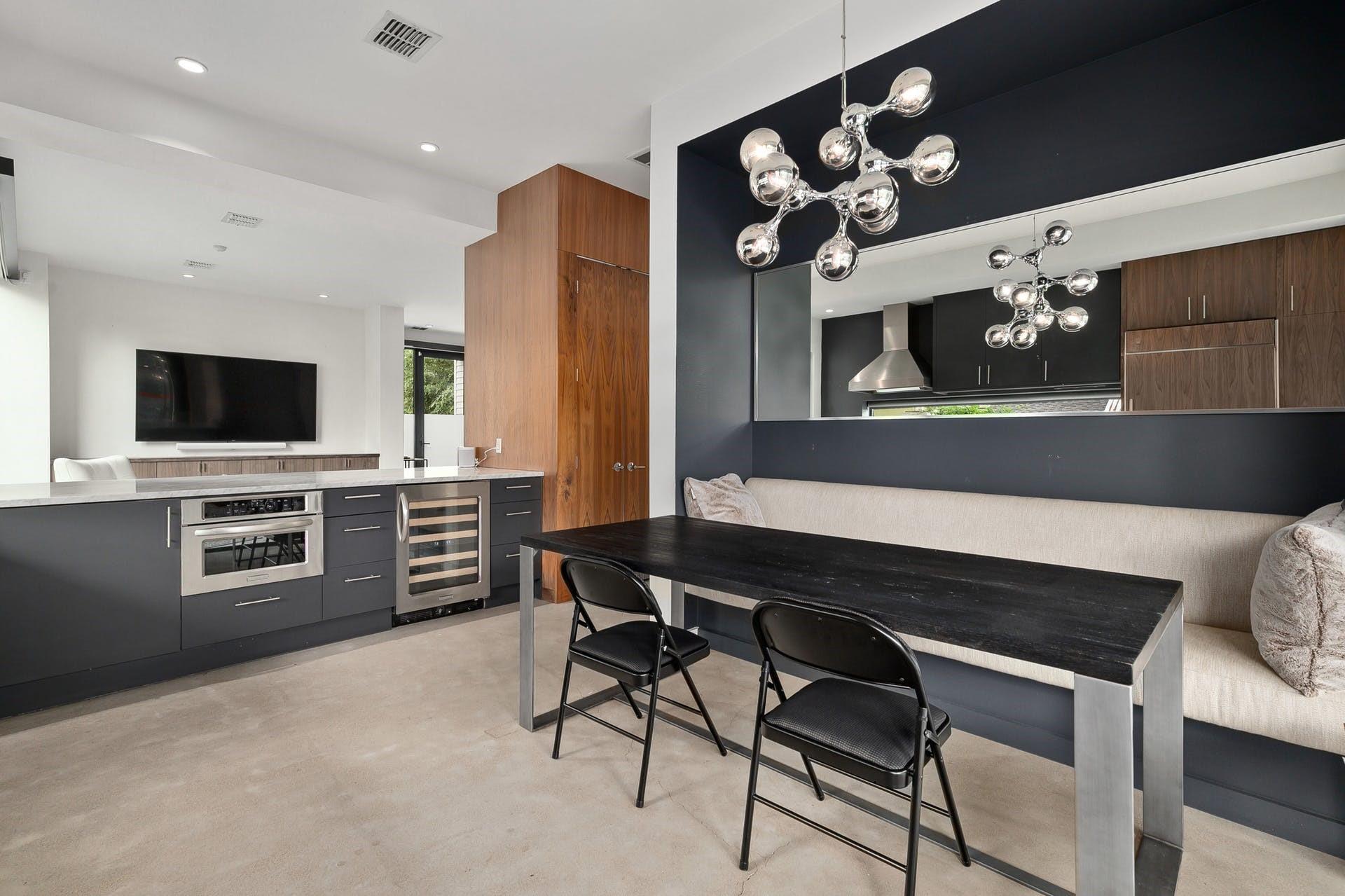 1208 Hillside Ave, Austin, TX 78704