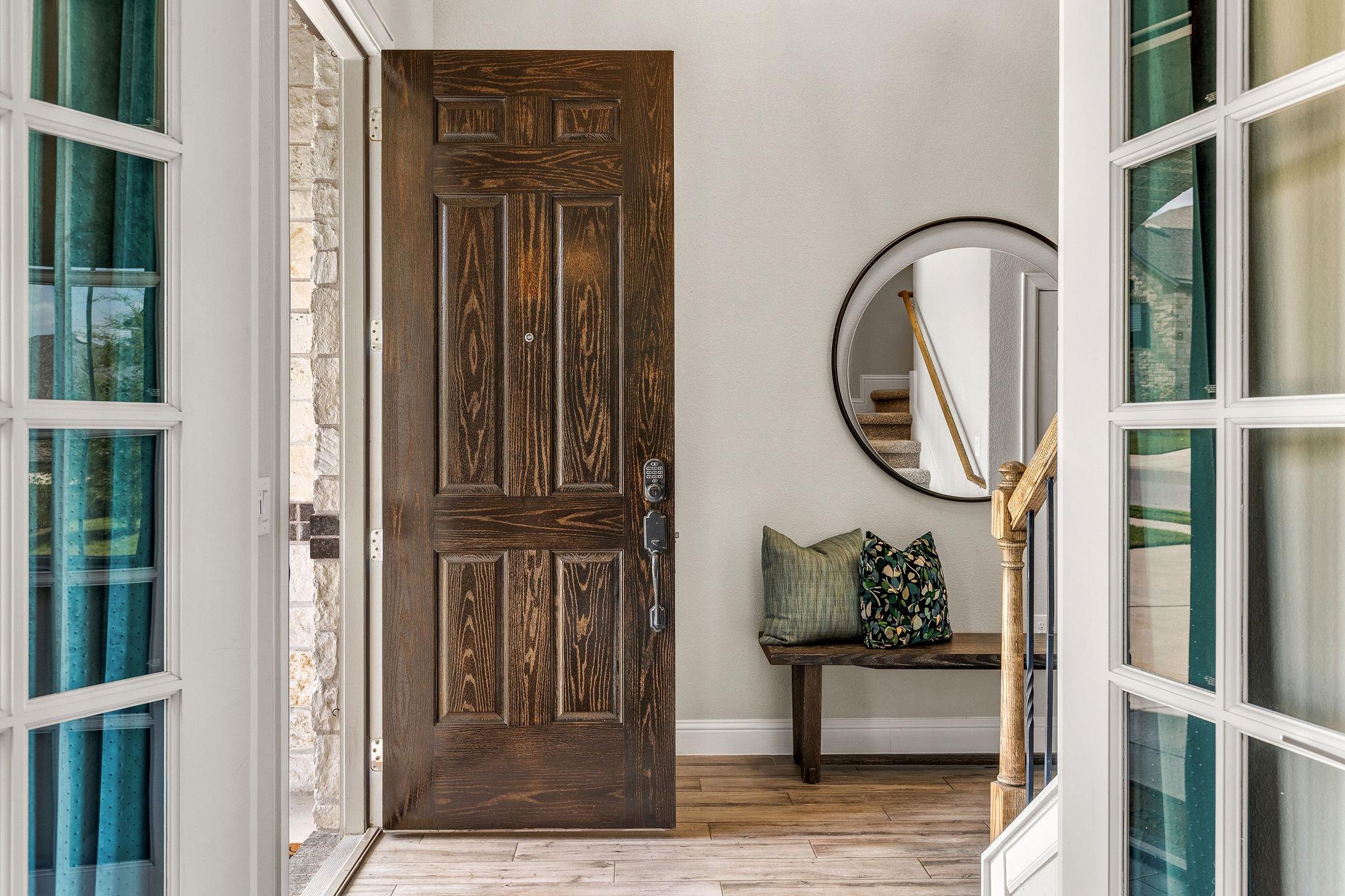 7012 Halesboro Dr, Austin, TX 78736