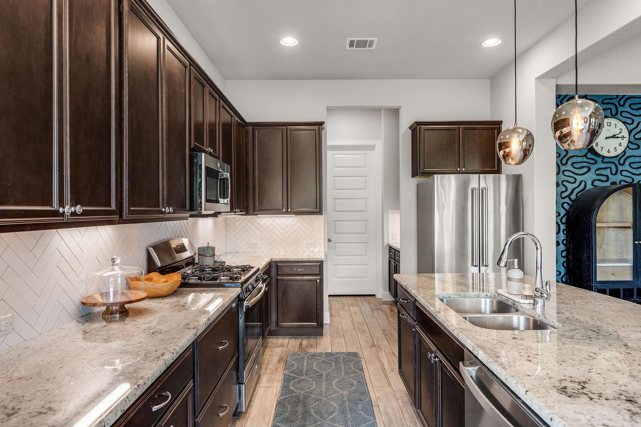 7012 Halesboro Dr, Austin, TX 78736