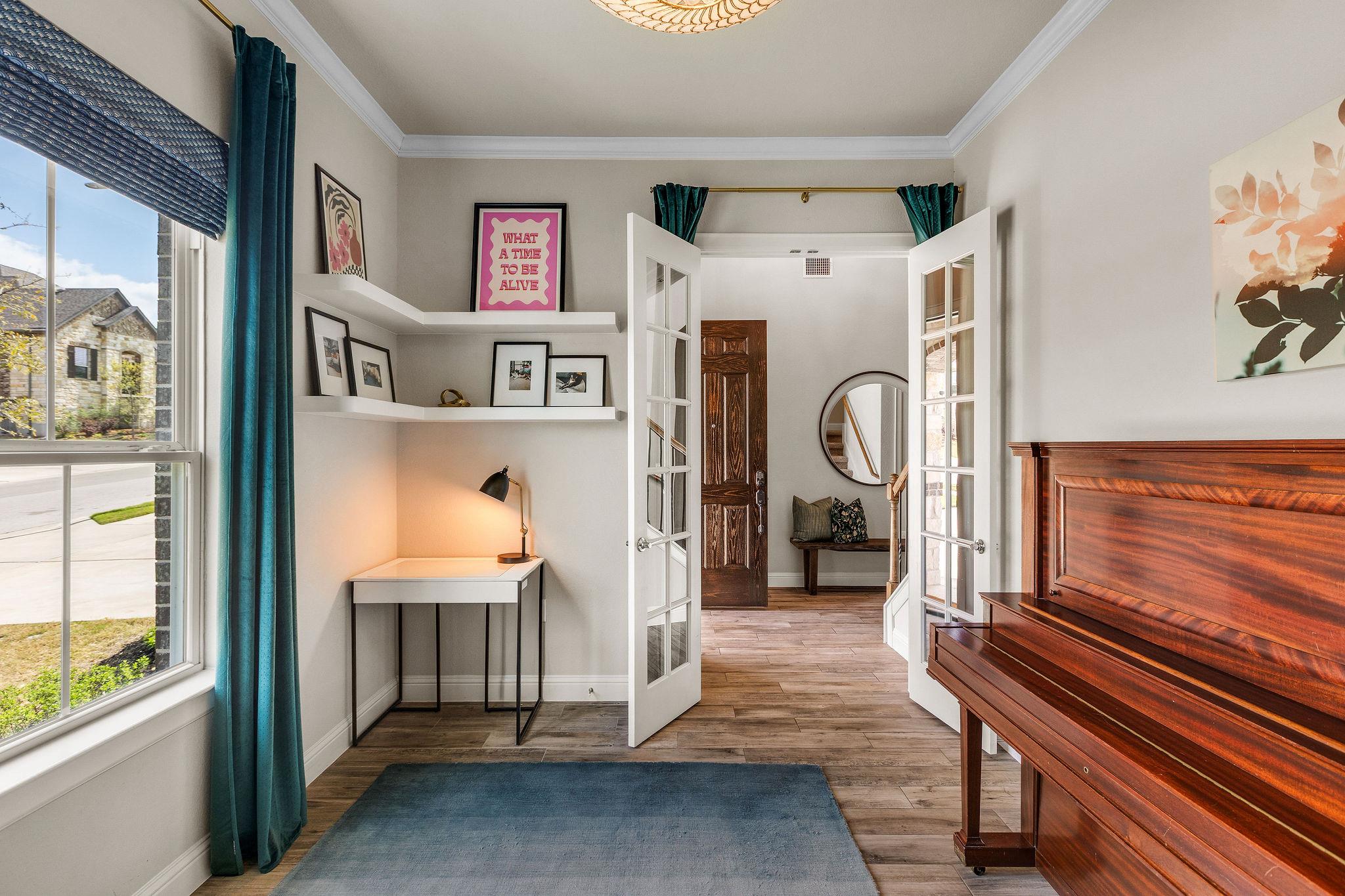 7012 Halesboro Dr, Austin, TX 78736