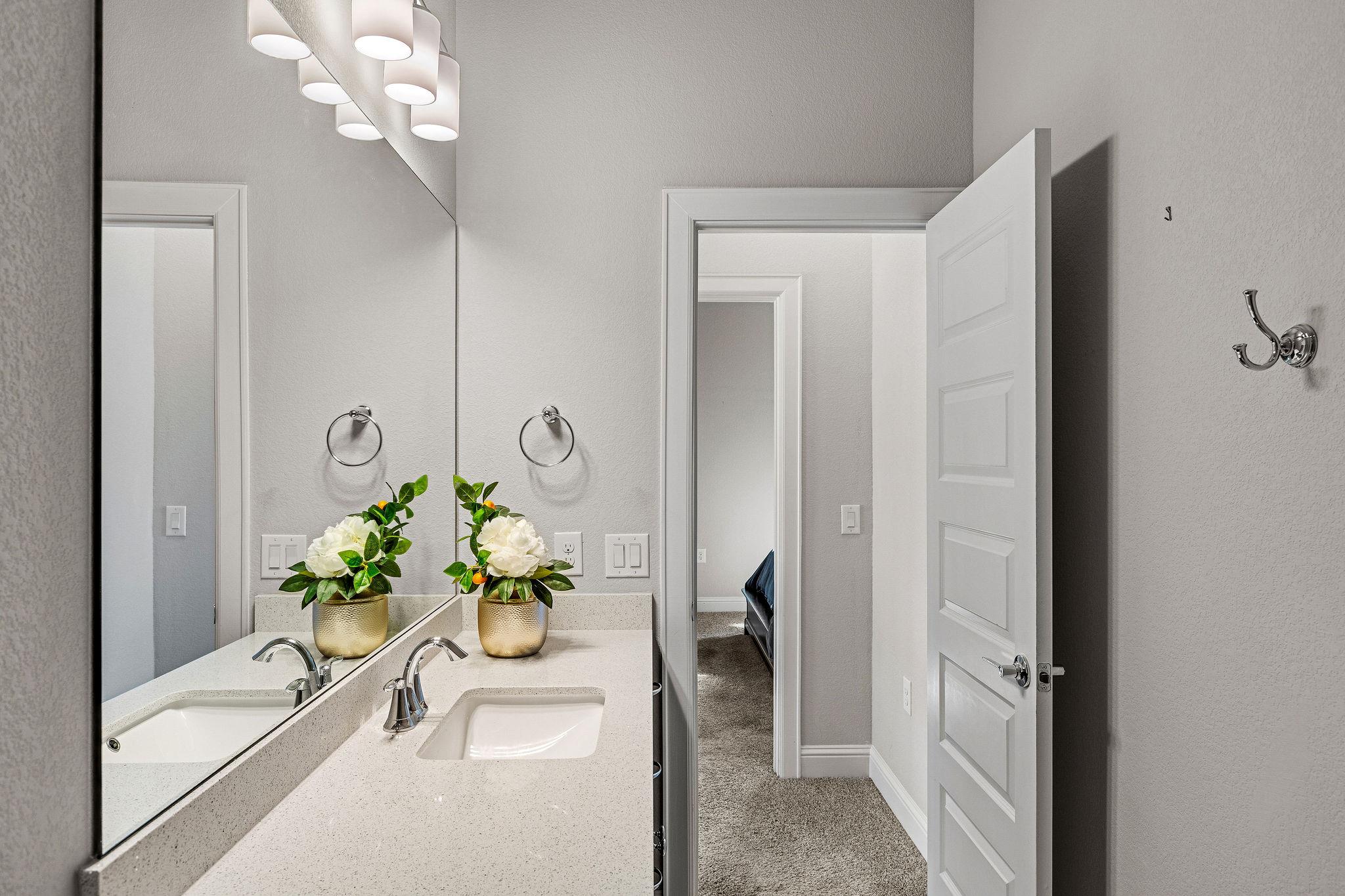 7012 Halesboro Dr, Austin, TX 78736