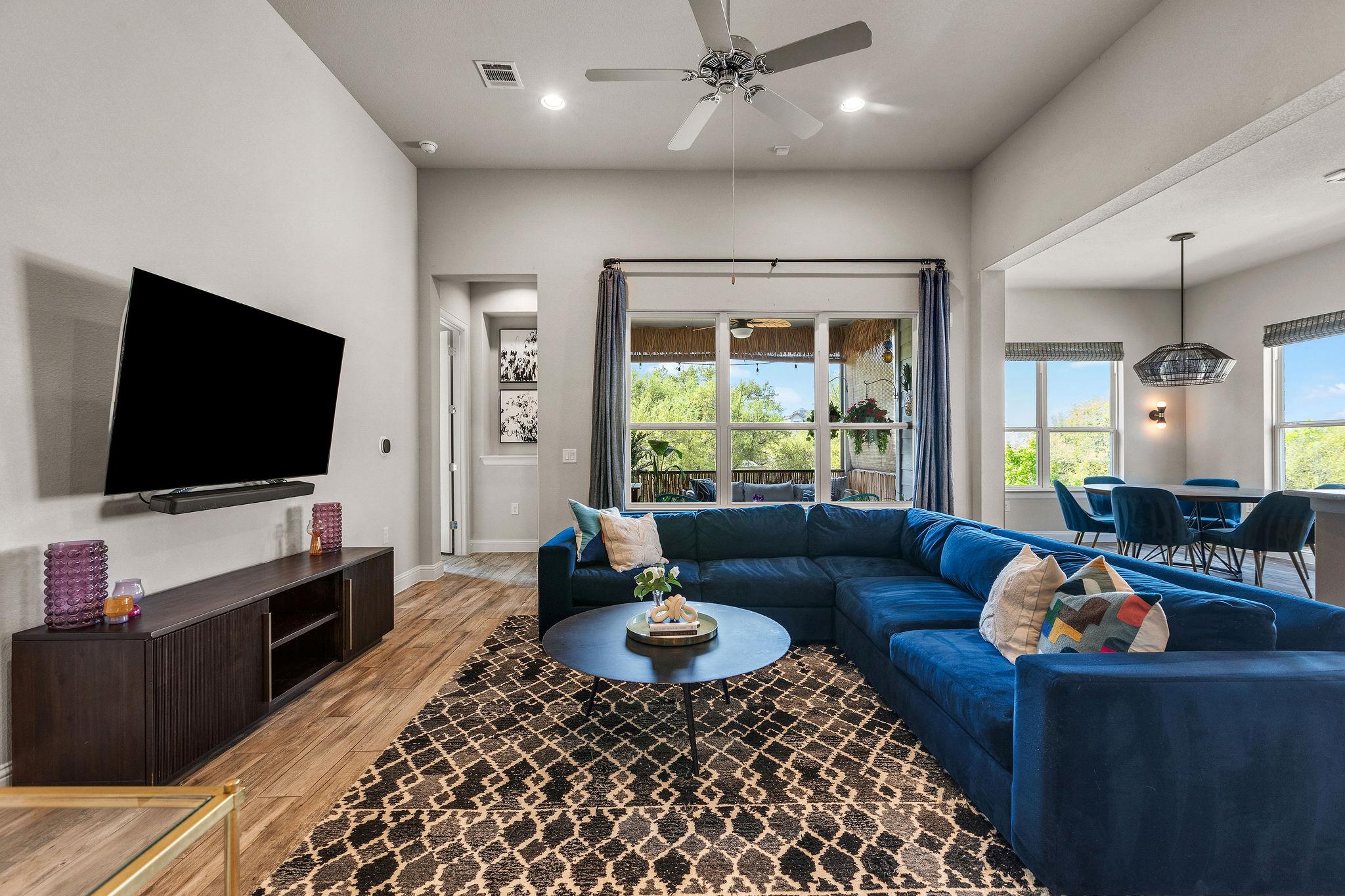 7012 Halesboro Dr, Austin, TX 78736