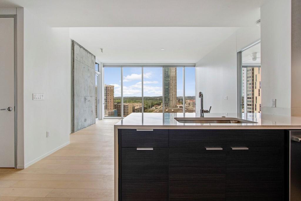 301 West Ave # 1009, Austin, TX 78701