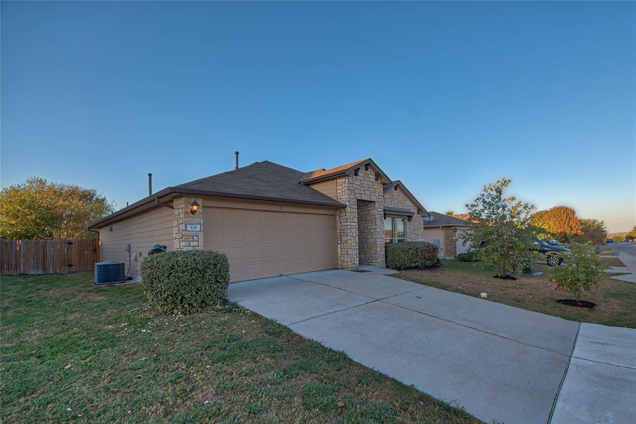 328 Langely, Kyle, TX 78640