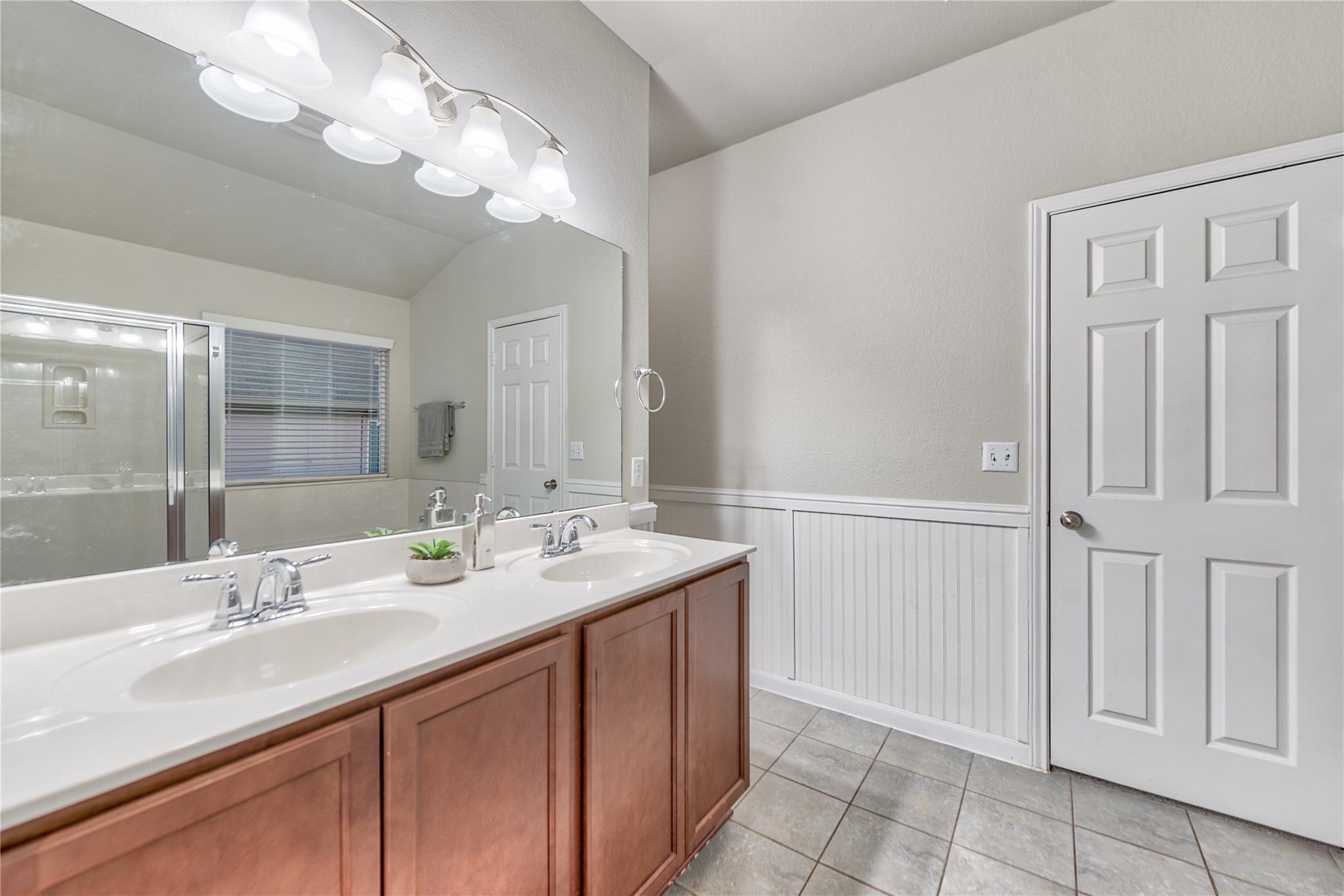 328 Langely, Kyle, TX 78640