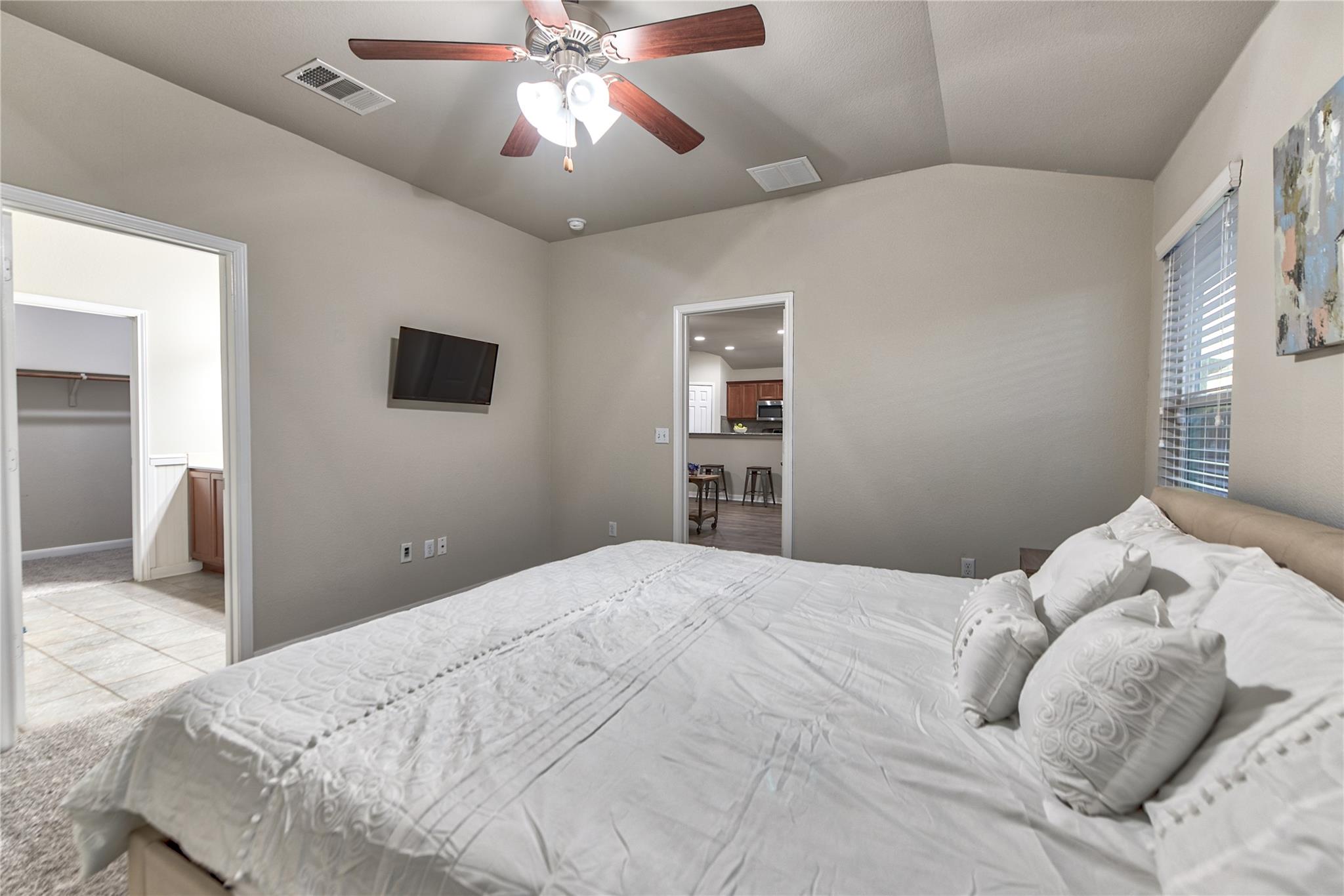 328 Langely, Kyle, TX 78640