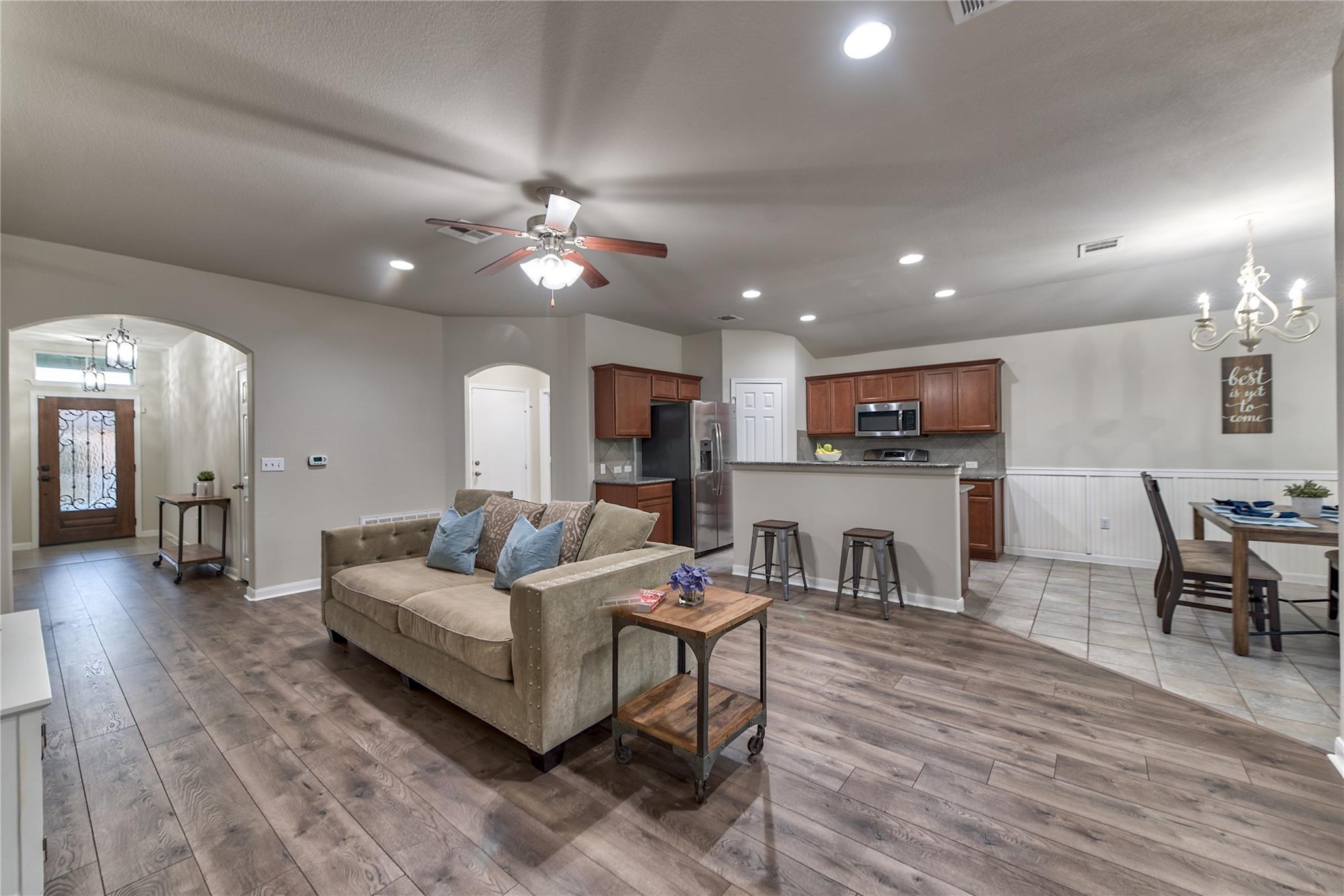 328 Langely, Kyle, TX 78640