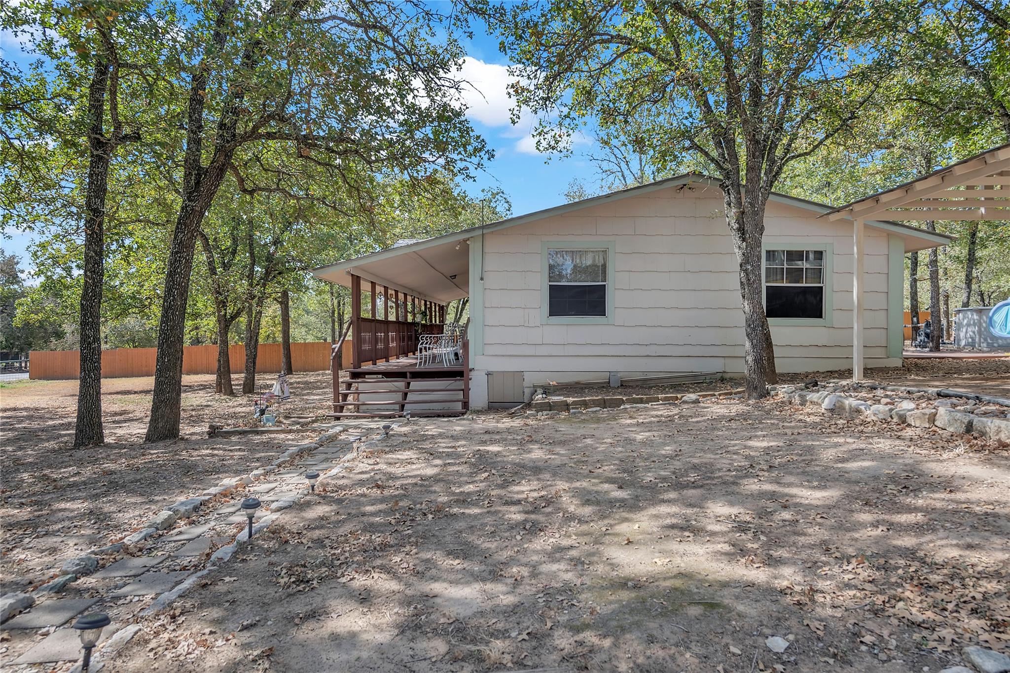320 Pope Bnd S, Cedar Creek, TX 78612