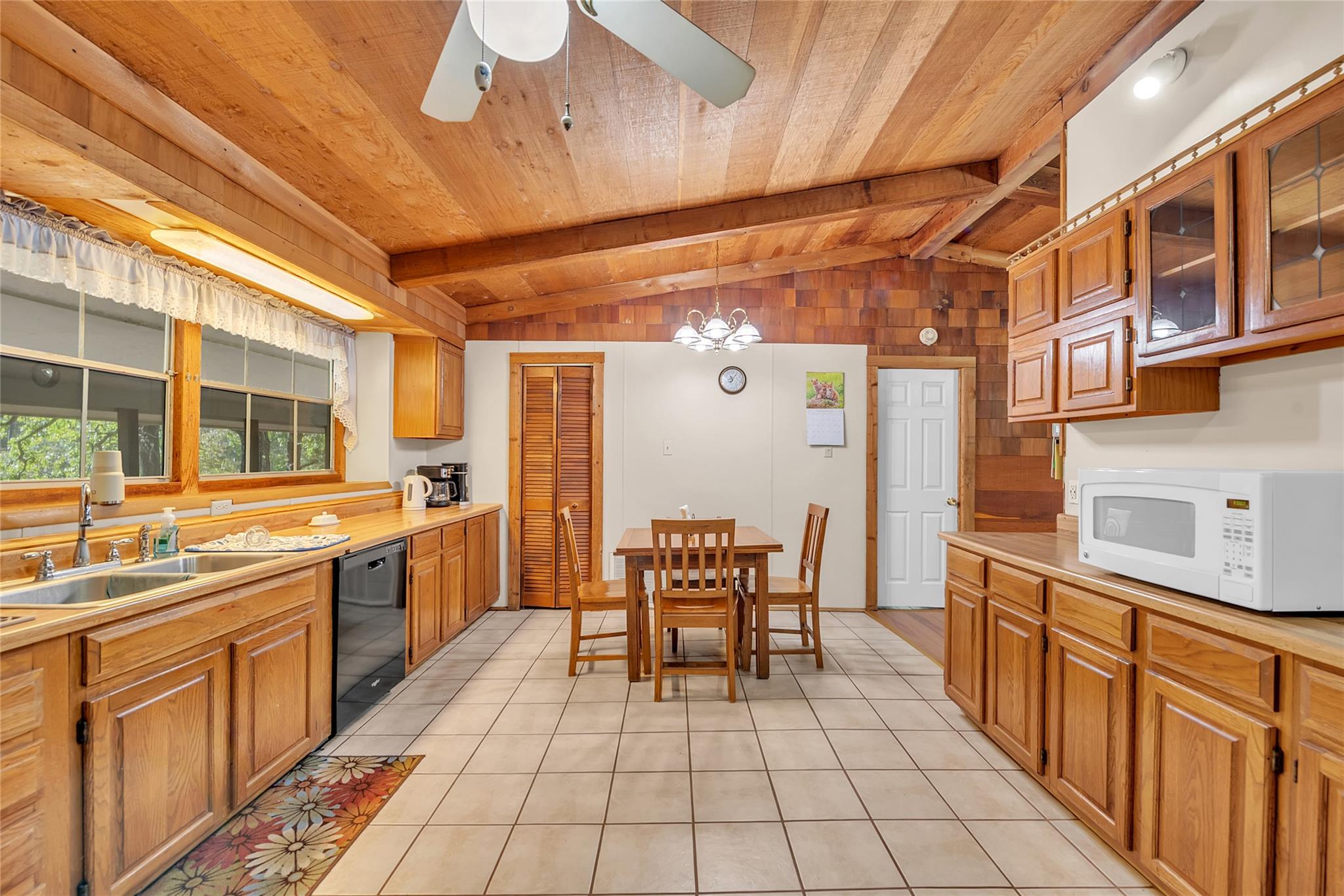 320 Pope Bnd S, Cedar Creek, TX 78612