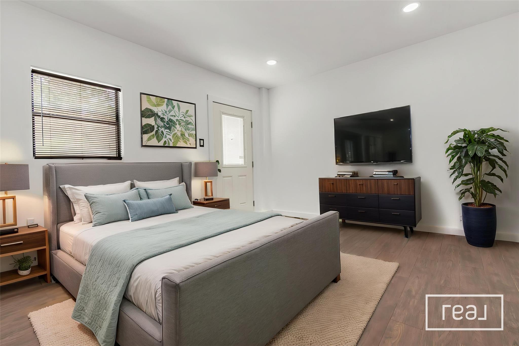 135 Huskey Trl, Paige, TX 78659