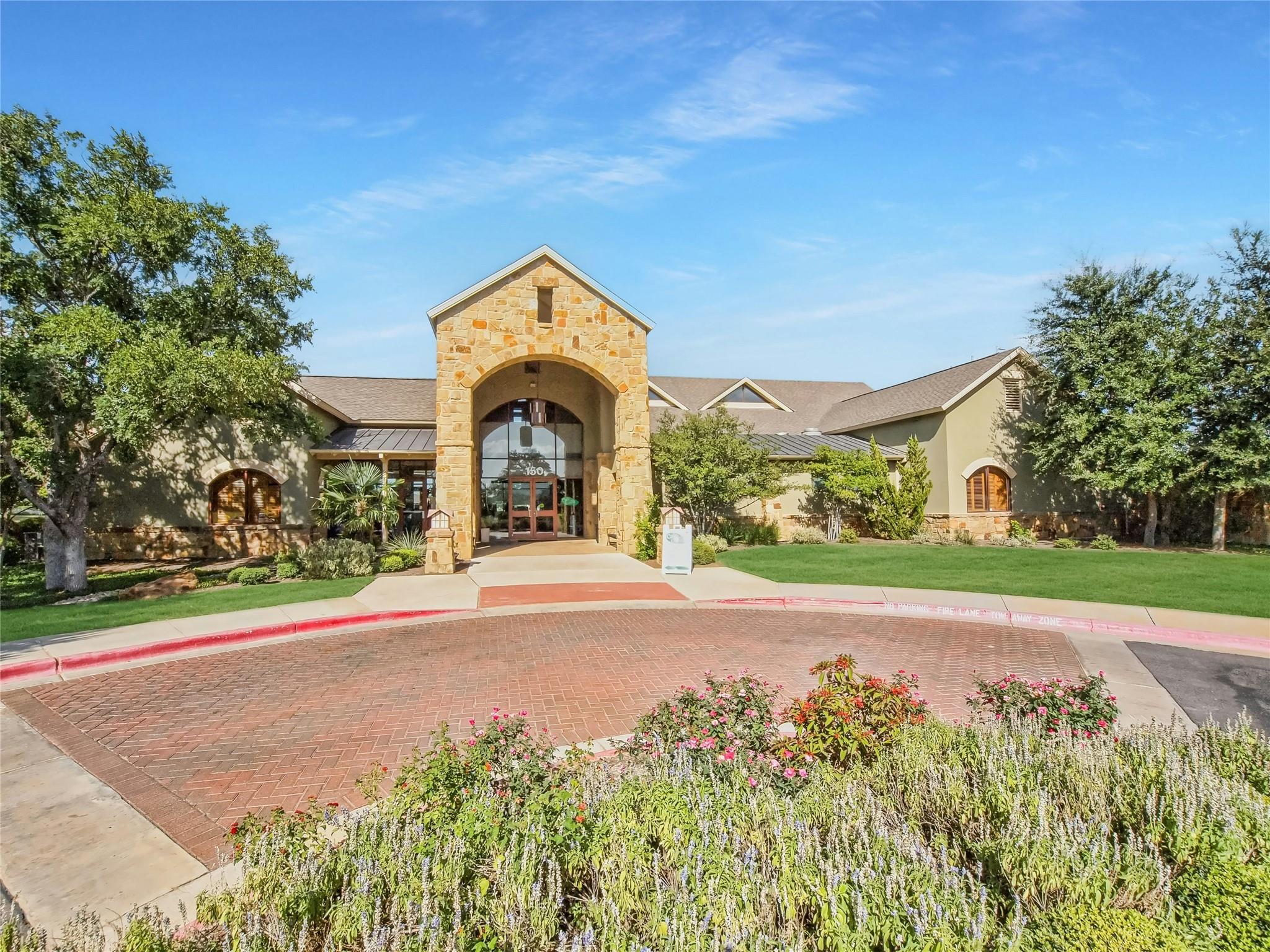 122 Harness Ln, Georgetown, TX 78633