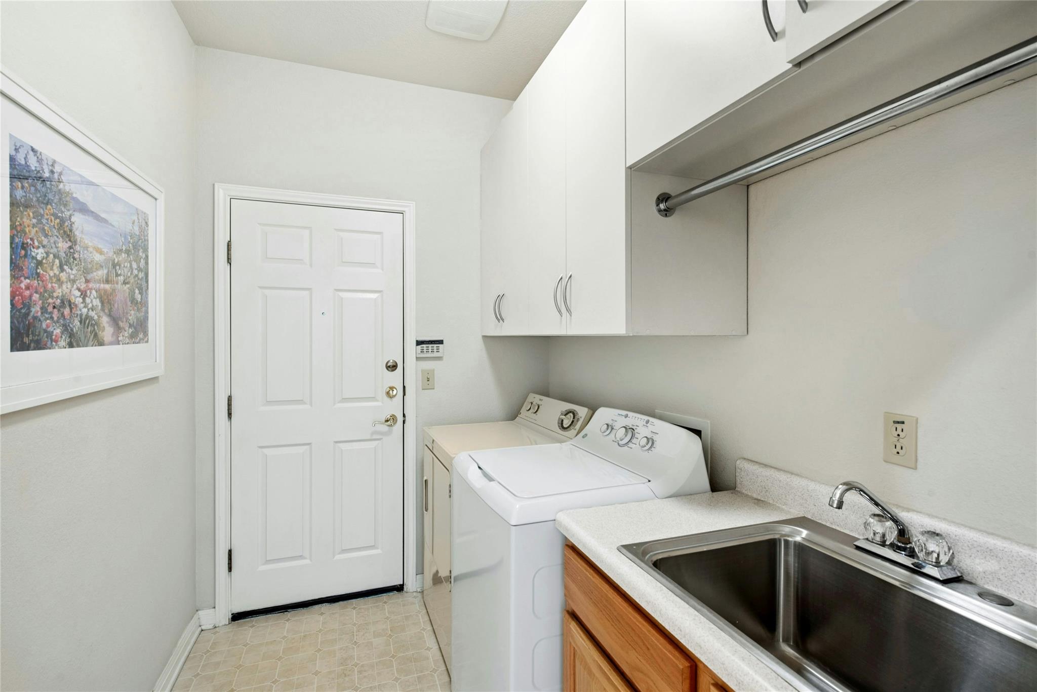 122 Harness Ln, Georgetown, TX 78633