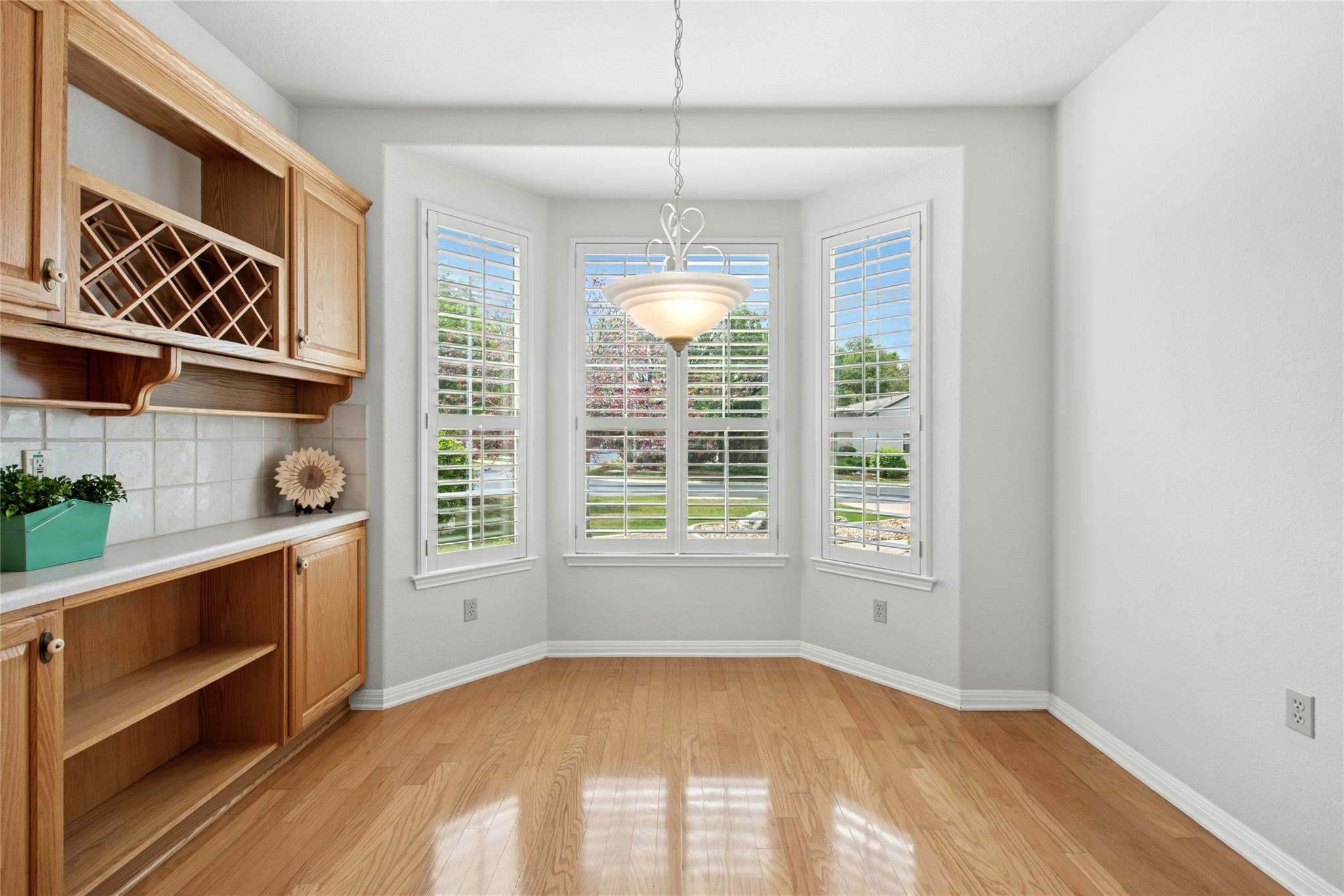 122 Harness Ln, Georgetown, TX 78633