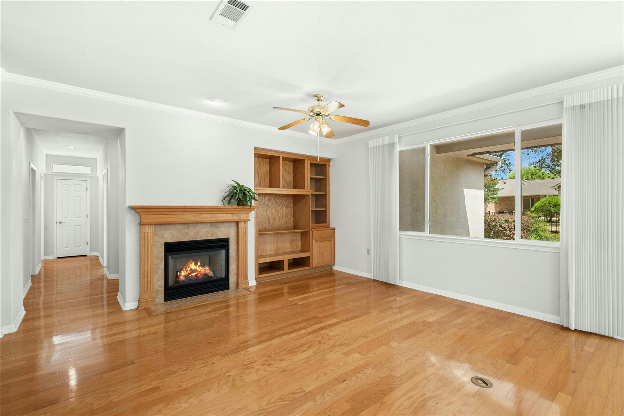 122 Harness Ln, Georgetown, TX 78633