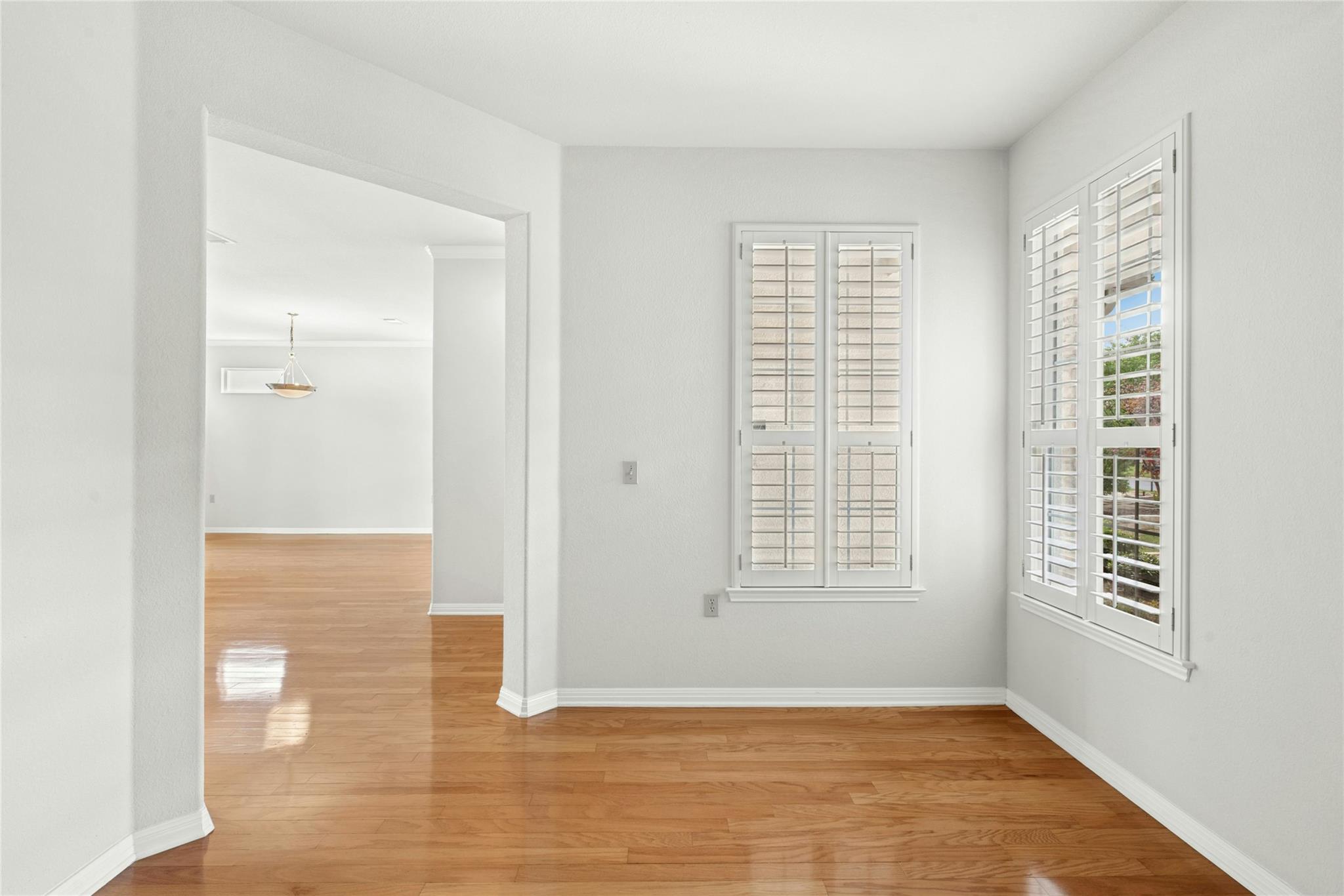 122 Harness Ln, Georgetown, TX 78633