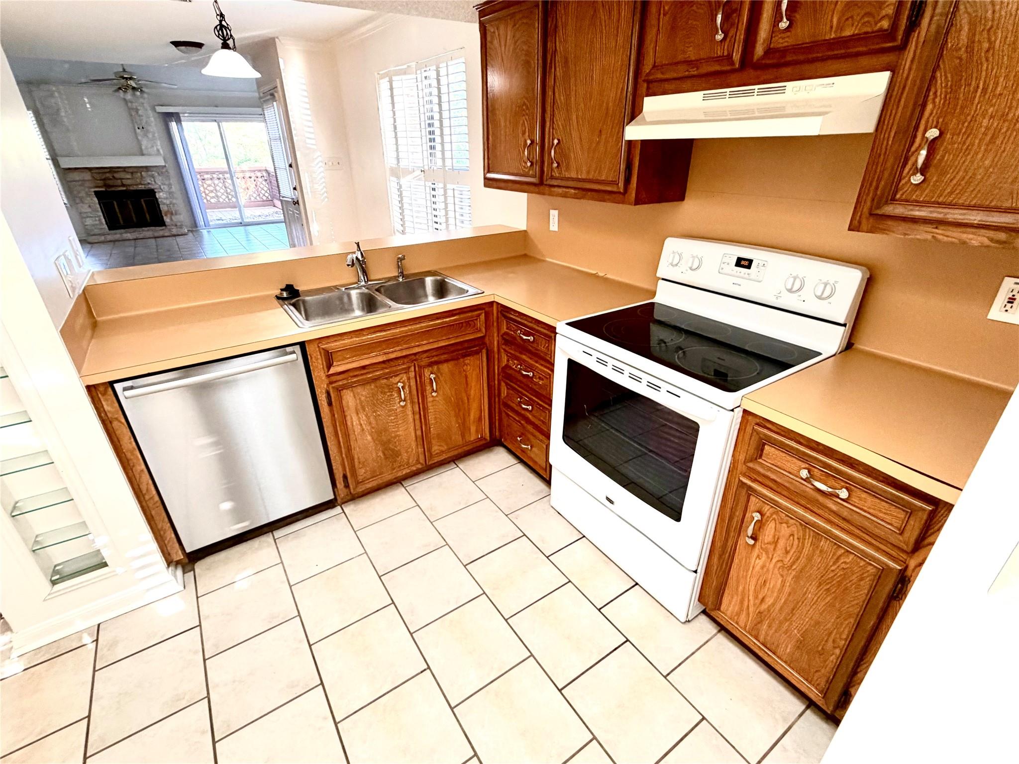 9518 Topridge Dr # 46, Austin, TX 78750