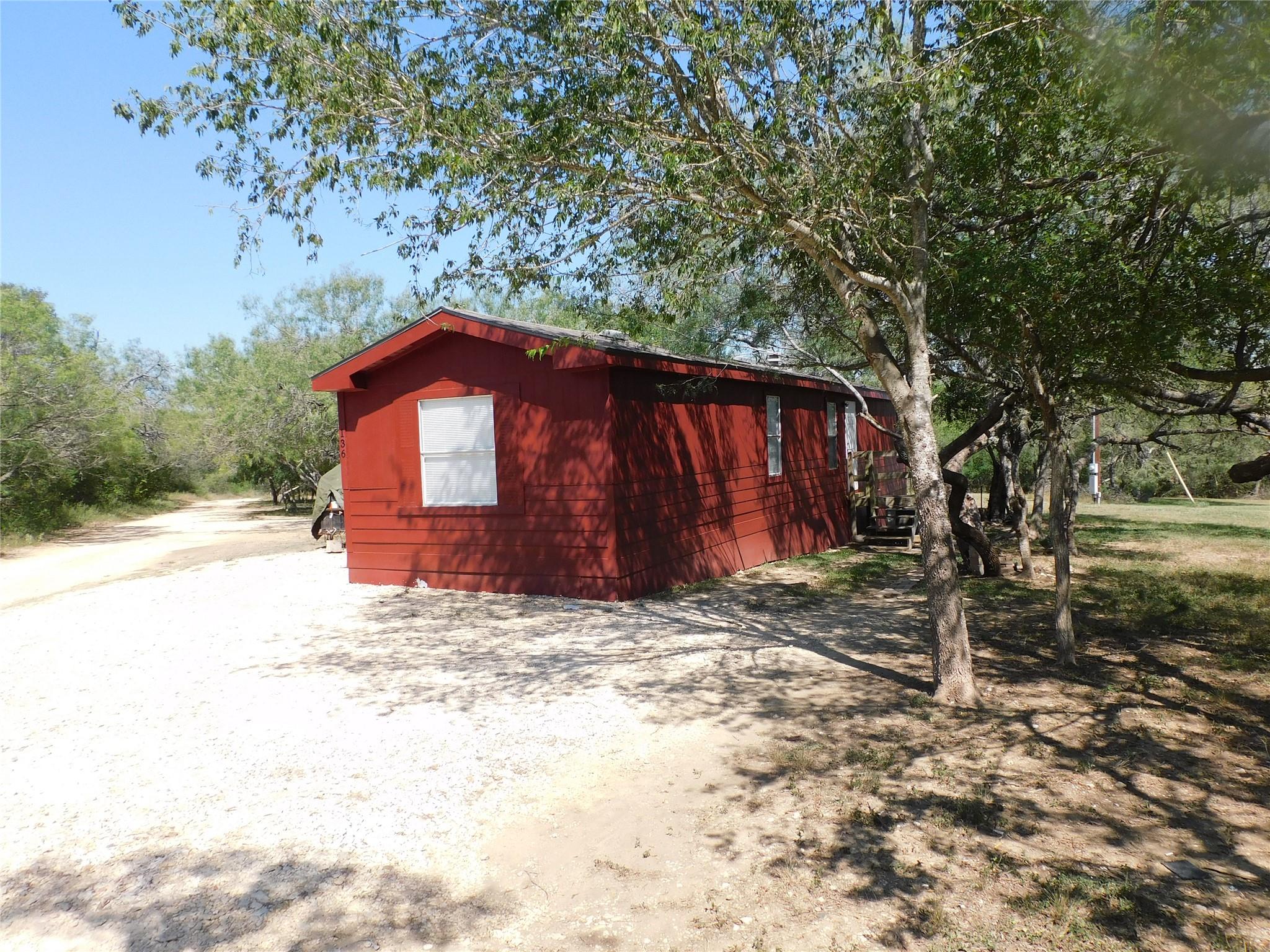136 Bullfrog Holler Rd, Dale, TX 78616