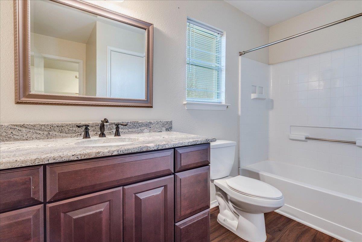 267 Carolyns Way, Buda, TX 78610