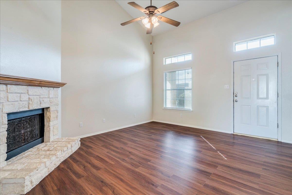 267 Carolyns Way, Buda, TX 78610