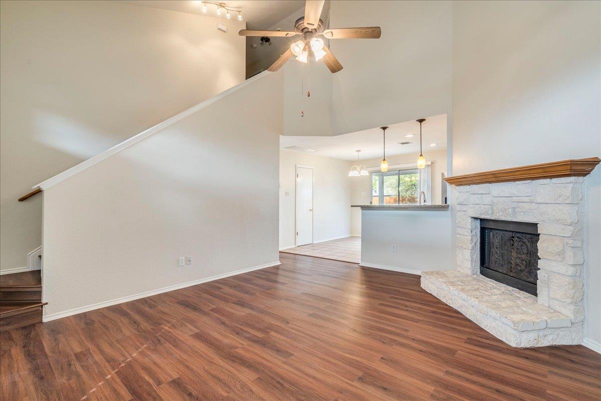 267 Carolyns Way, Buda, TX 78610