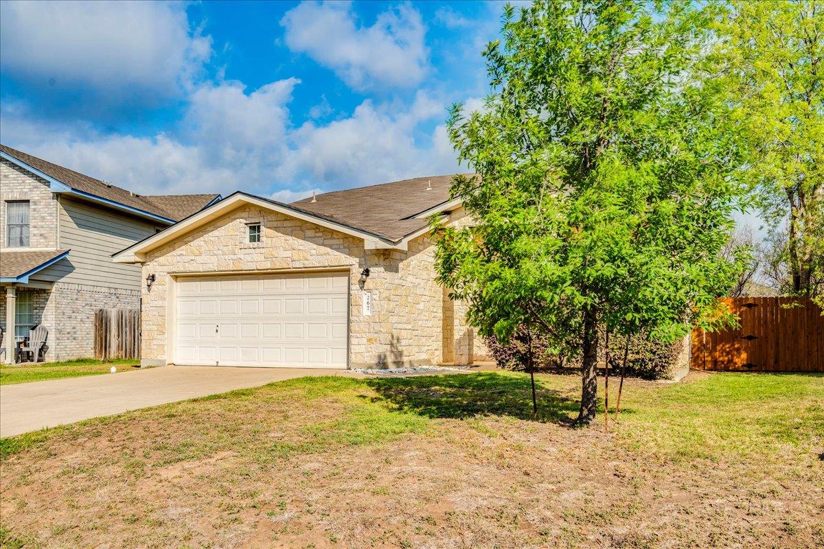 267 Carolyns Way, Buda, TX 78610