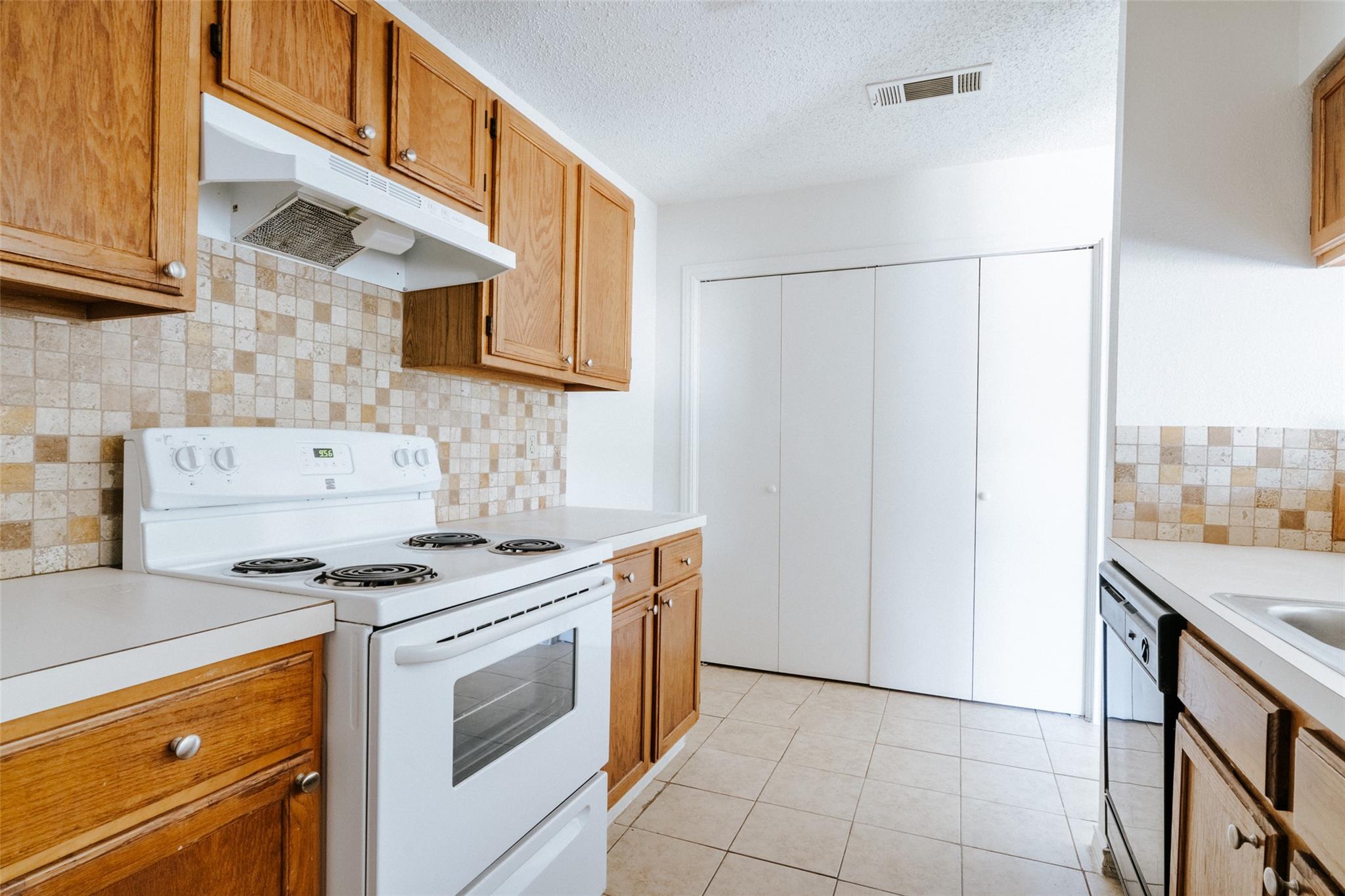 23393 Nameless Rd # 162, Leander, TX 78641